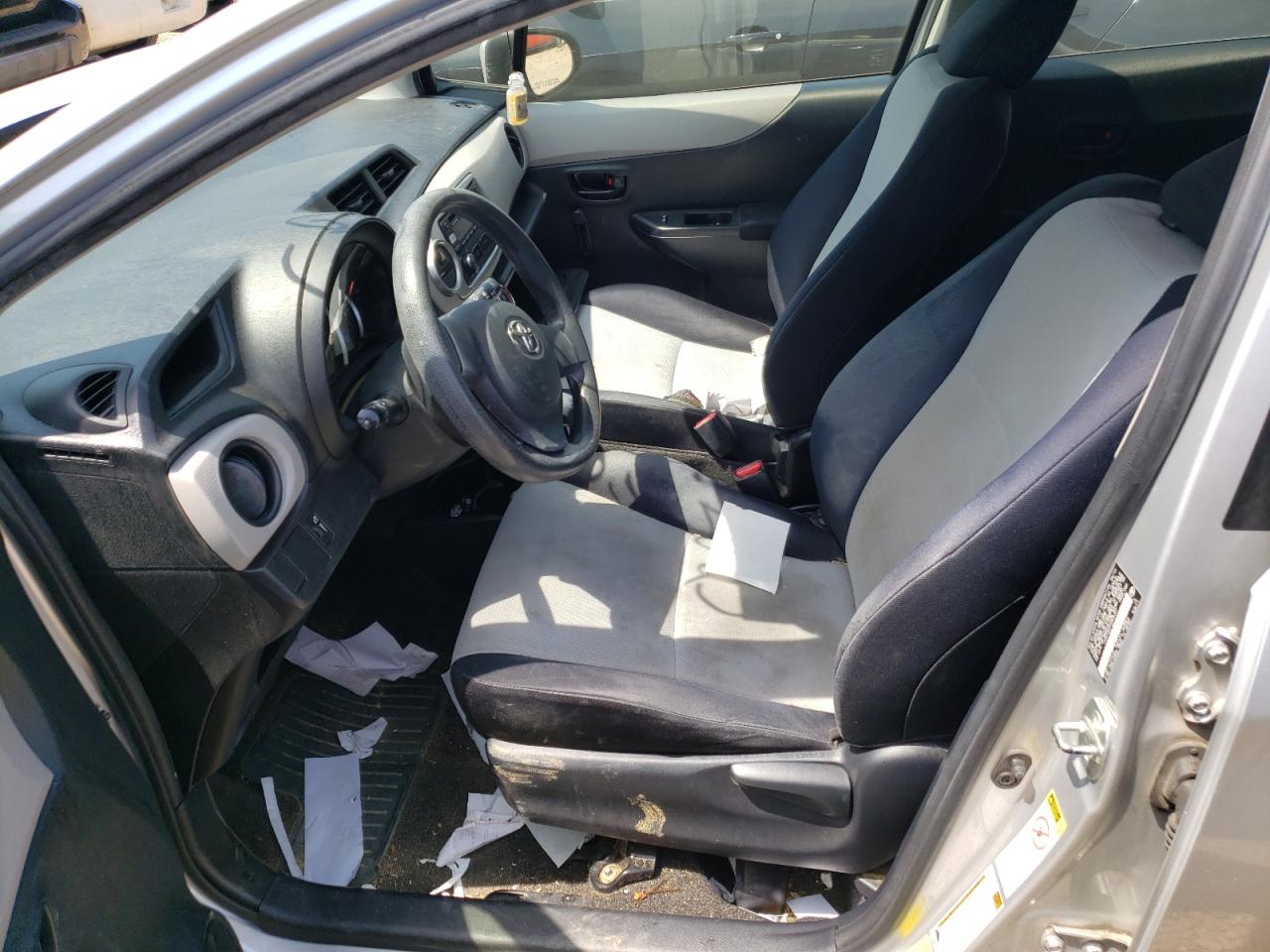 2012 Toyota Yaris Silver vin: JTDKTUD31CD535301