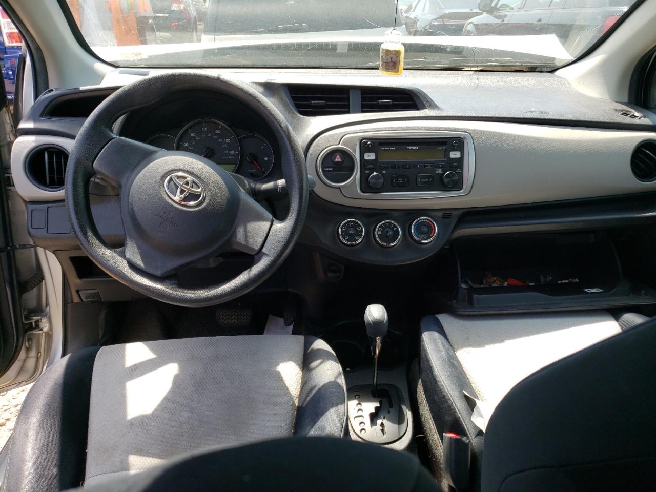 2012 Toyota Yaris Silver vin: JTDKTUD31CD535301