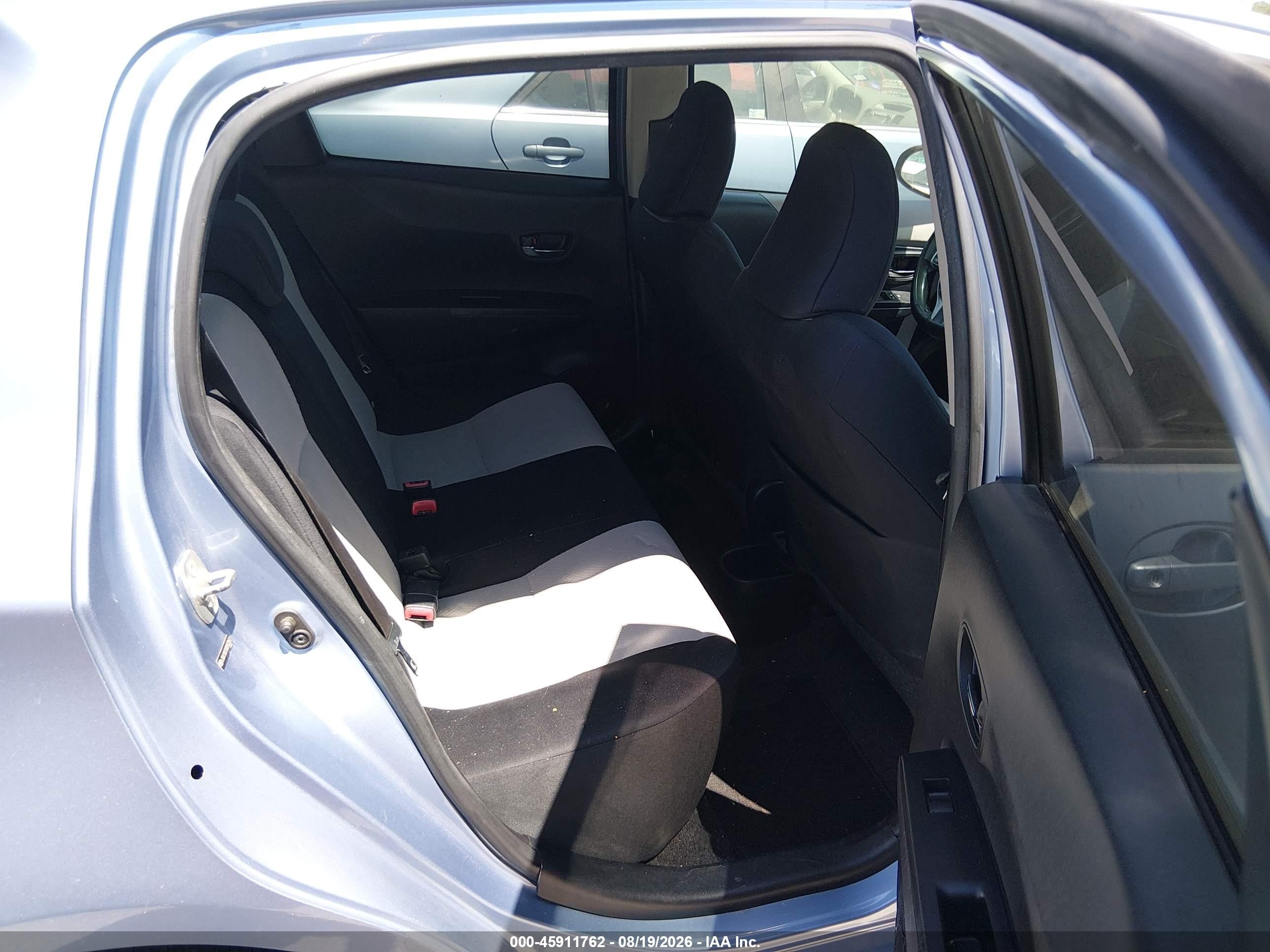 2013 Toyota Yaris Le Blue vin: JTDKTUD31DD553363
