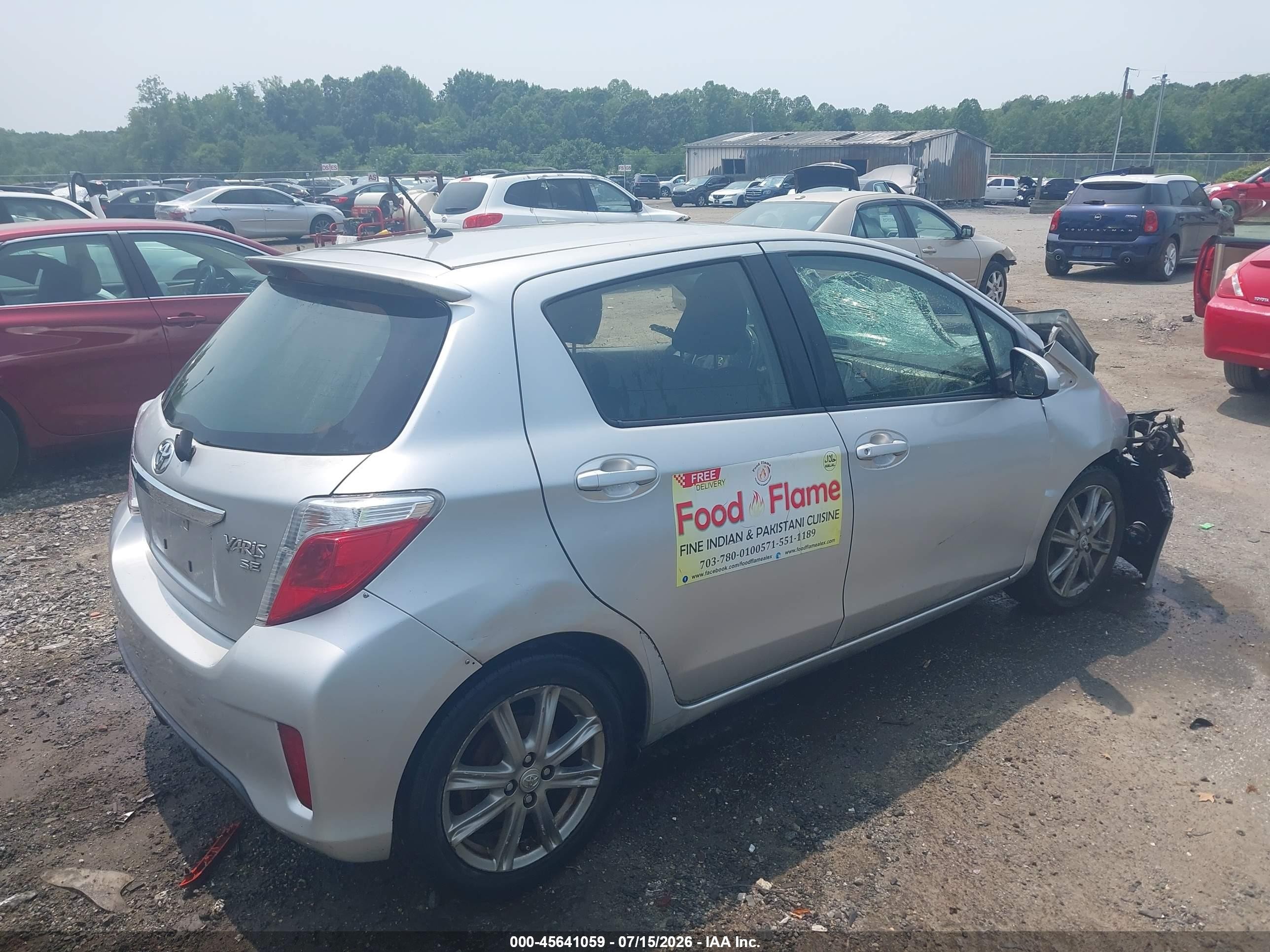 2013 Toyota Yaris Se Silver vin: JTDKTUD31DD571765