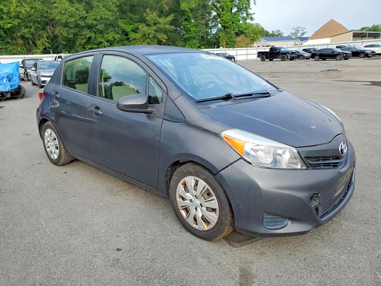 2014 Toyota Yaris 5-door Le Black vin: JTDKTUD31ED575848