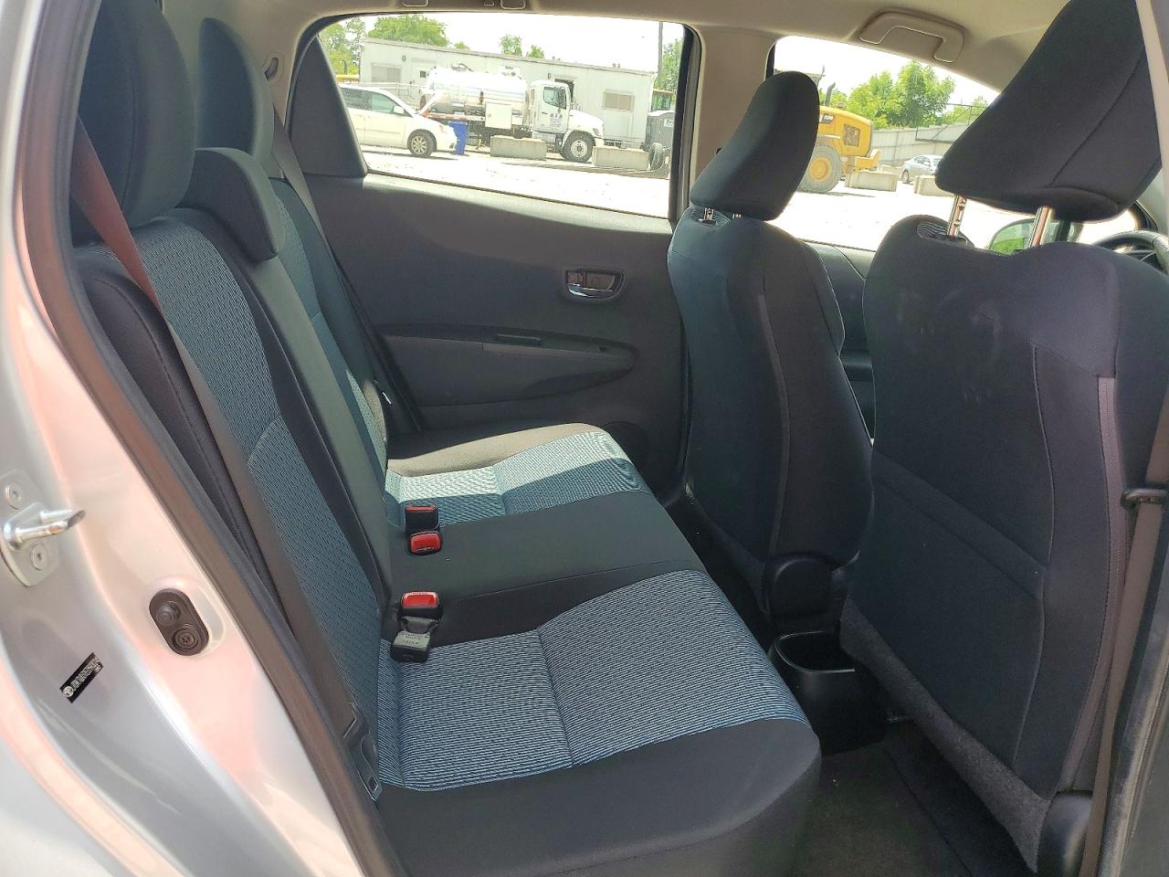 2014 Toyota Yaris 3d Silver vin: JTDKTUD31ED593024