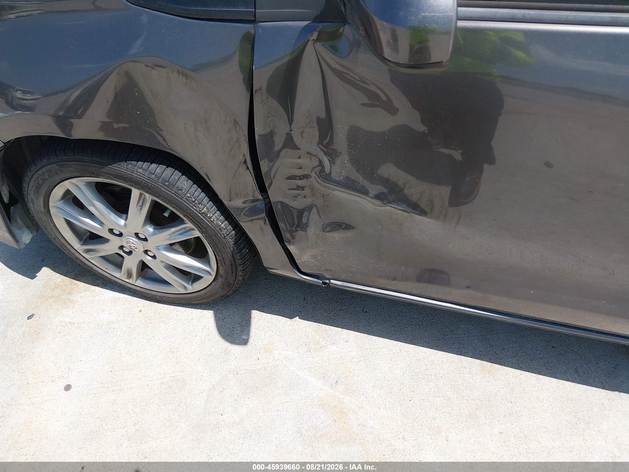 2012 Toyota Yaris Se Gray vin: JTDKTUD32CD510343