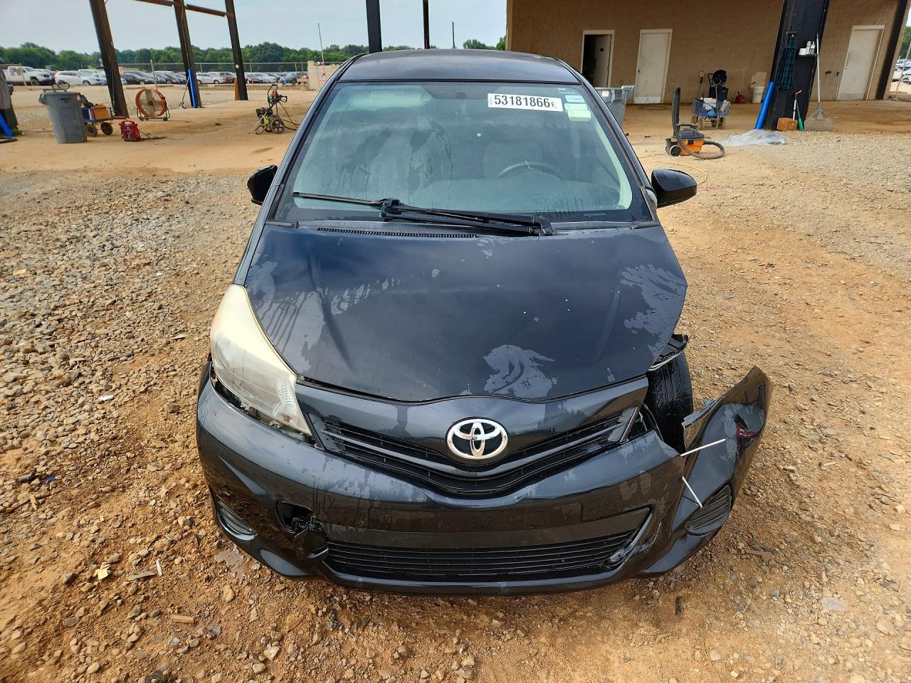 2012 Toyota Yaris 5-door Le Black vin: JTDKTUD32CD514070