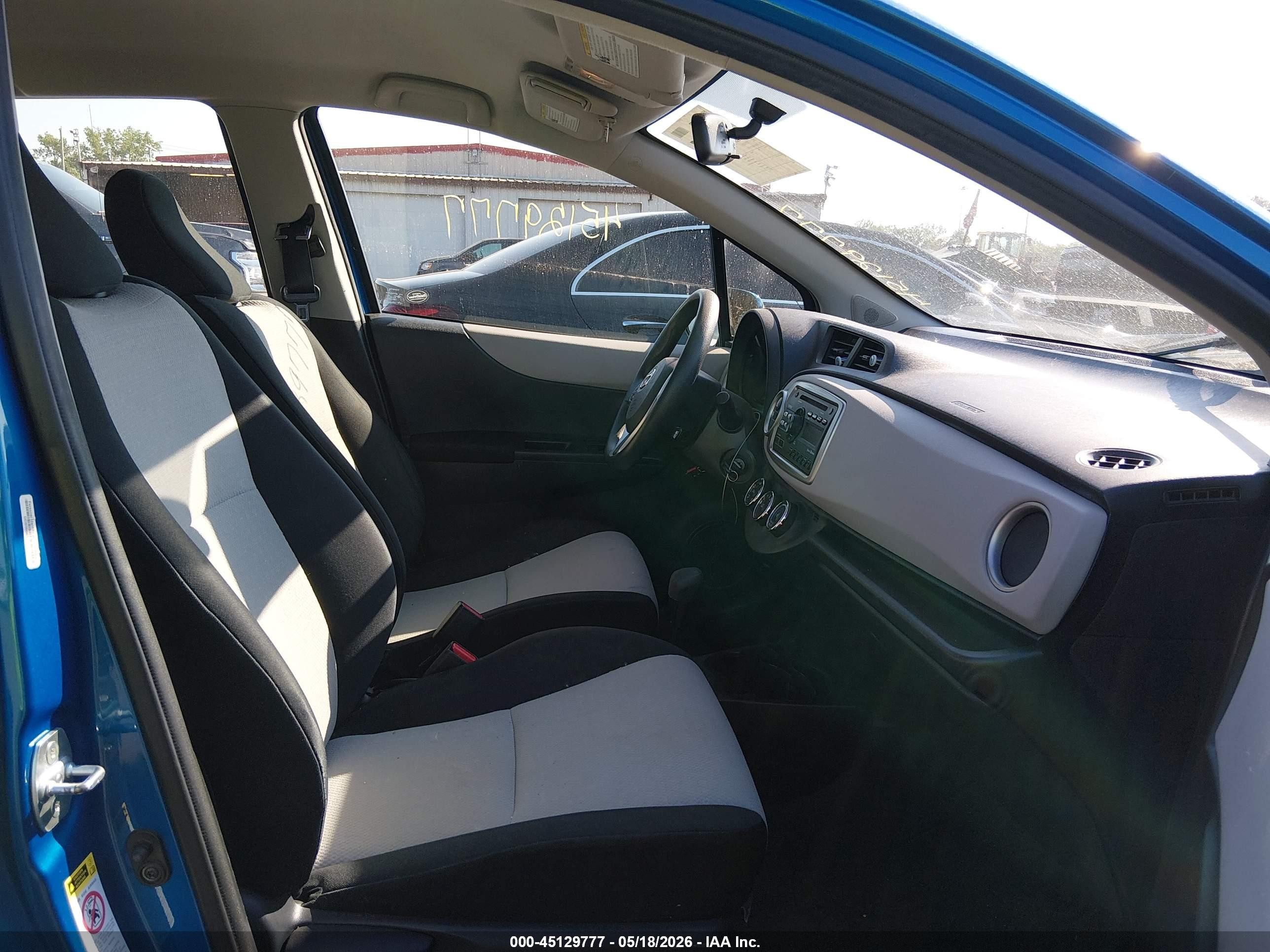2012 Toyota Yaris Le Синий vin: JTDKTUD32CD537767