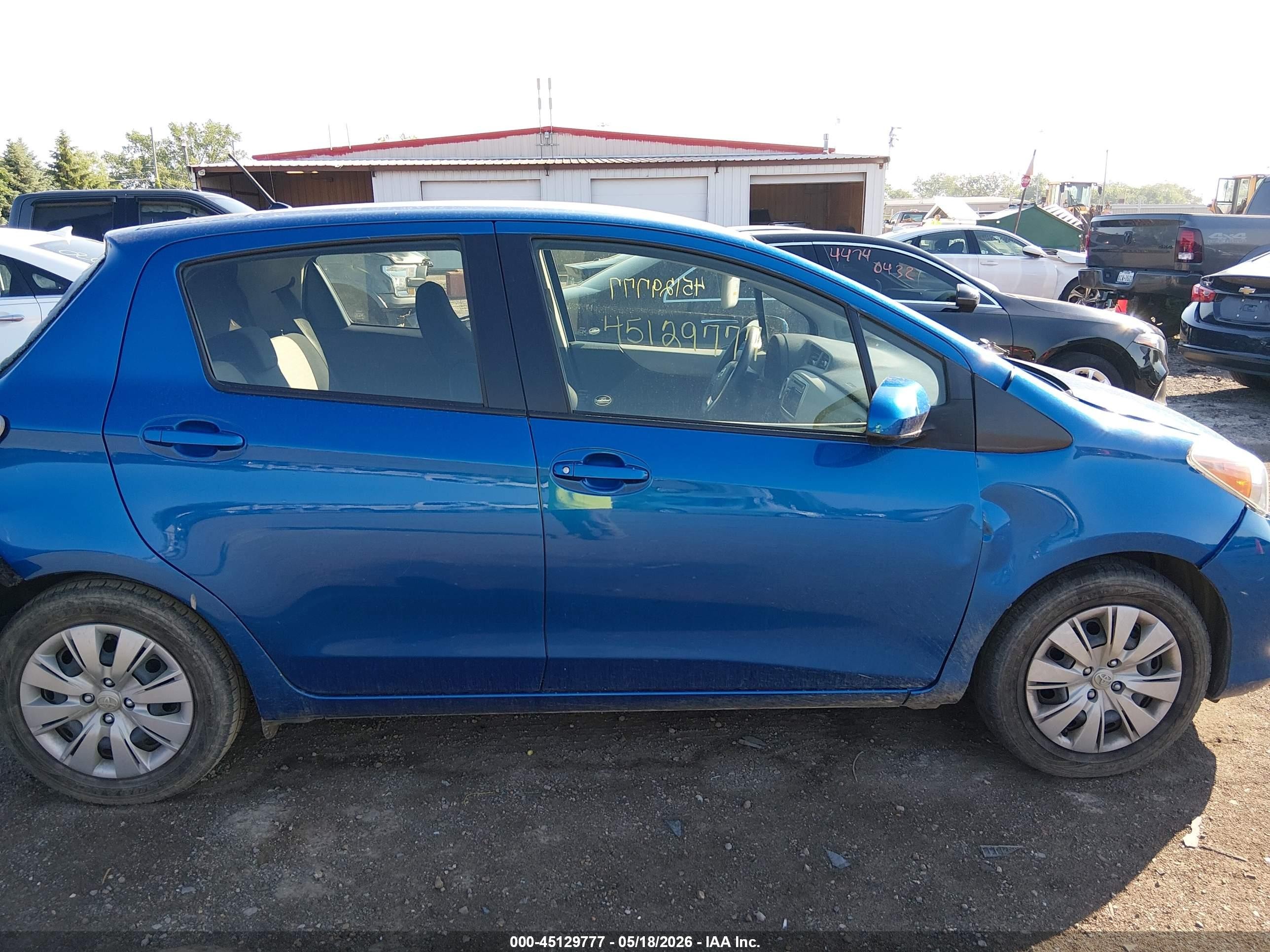 2012 Toyota Yaris Le Синий vin: JTDKTUD32CD537767