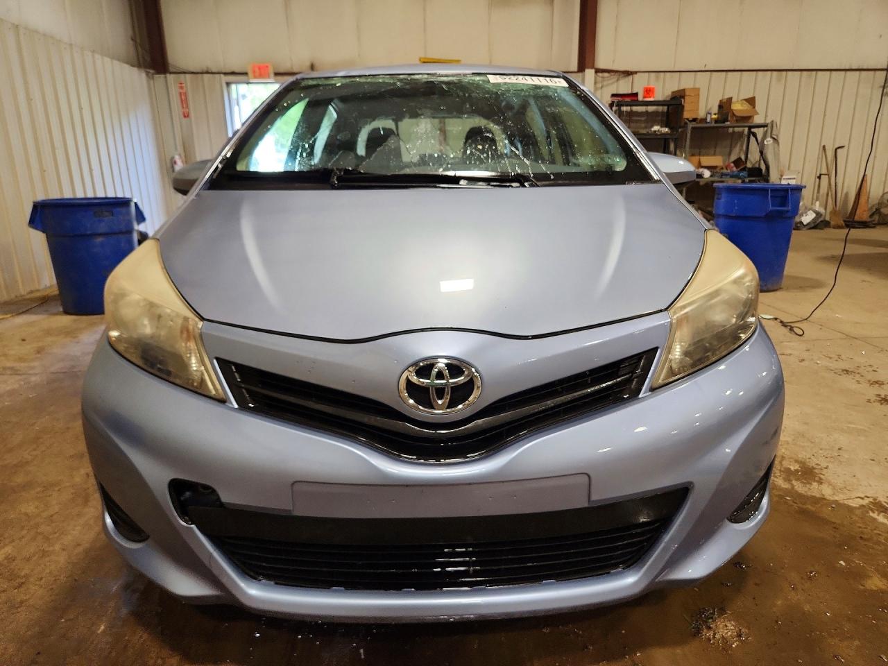 2013 Toyota Yaris 5-door Le Blue vin: JTDKTUD32DD567661