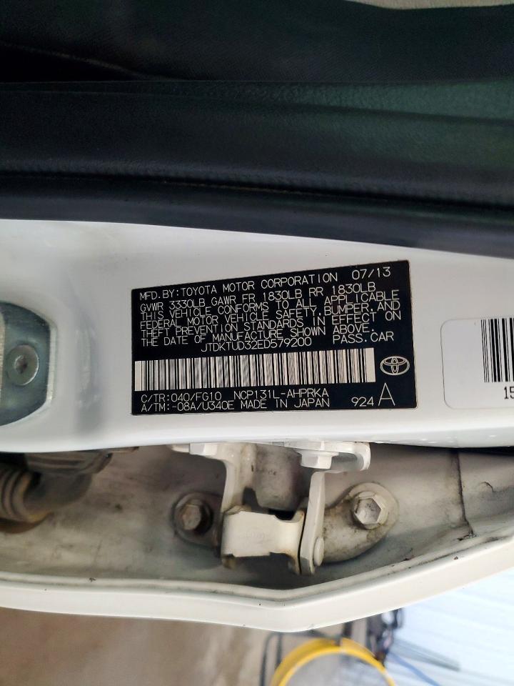 2014 Toyota Yaris 5-door Le Белый vin: JTDKTUD32ED579200