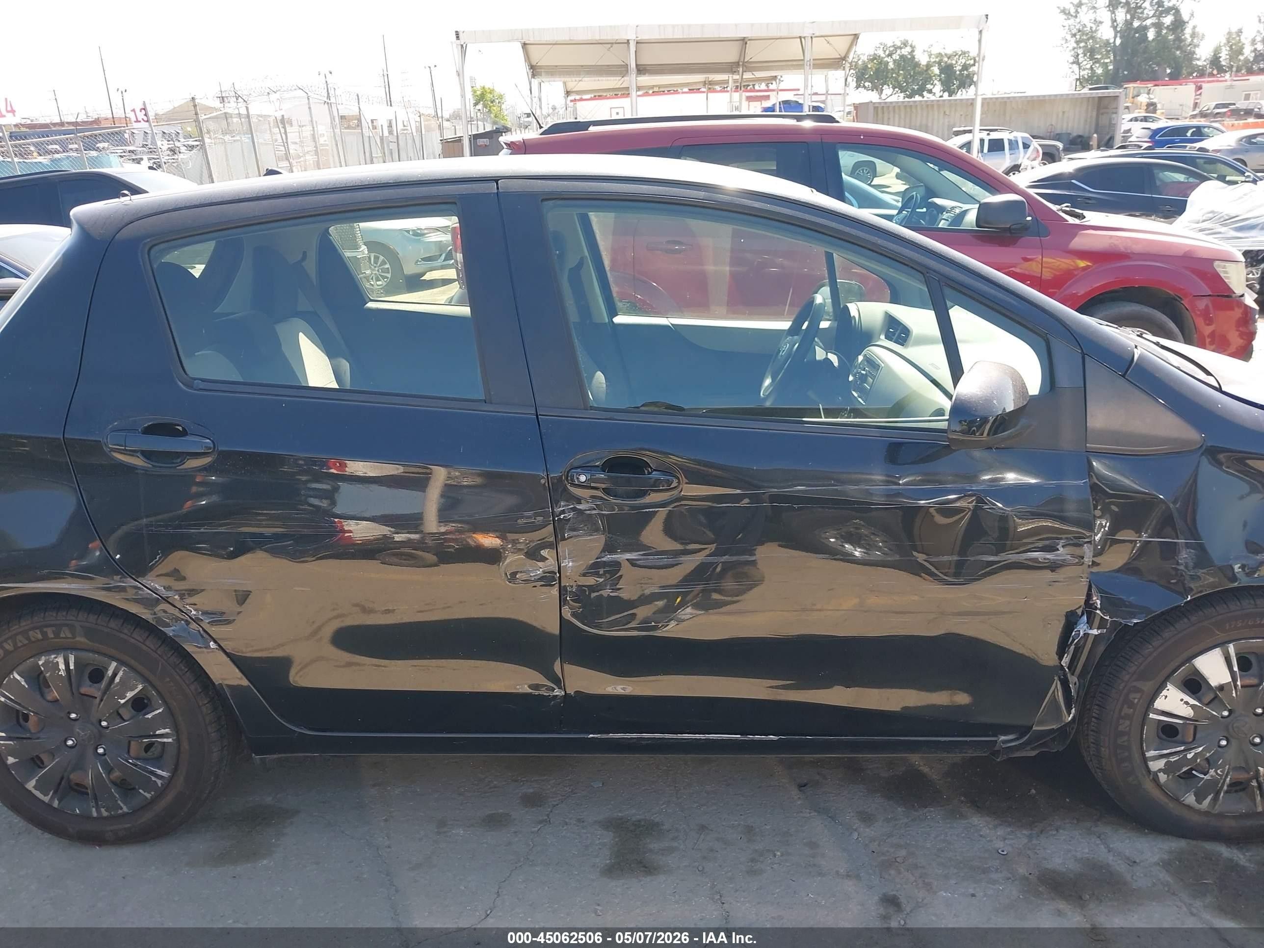 2014 Toyota Yaris Le (tmc/cbu Plant) Black vin: JTDKTUD32ED580105
