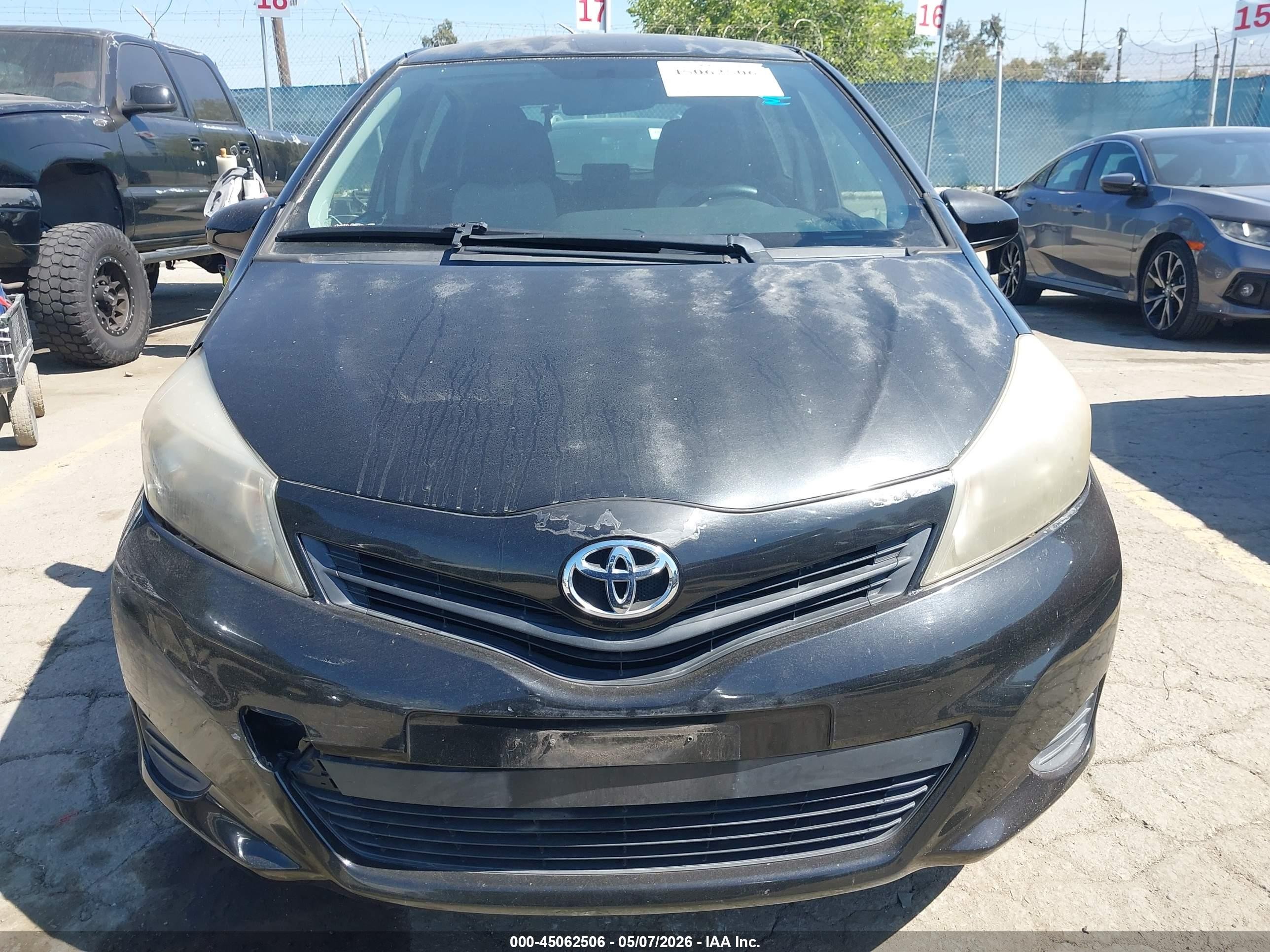 2014 Toyota Yaris Le (tmc/cbu Plant) Black vin: JTDKTUD32ED580105