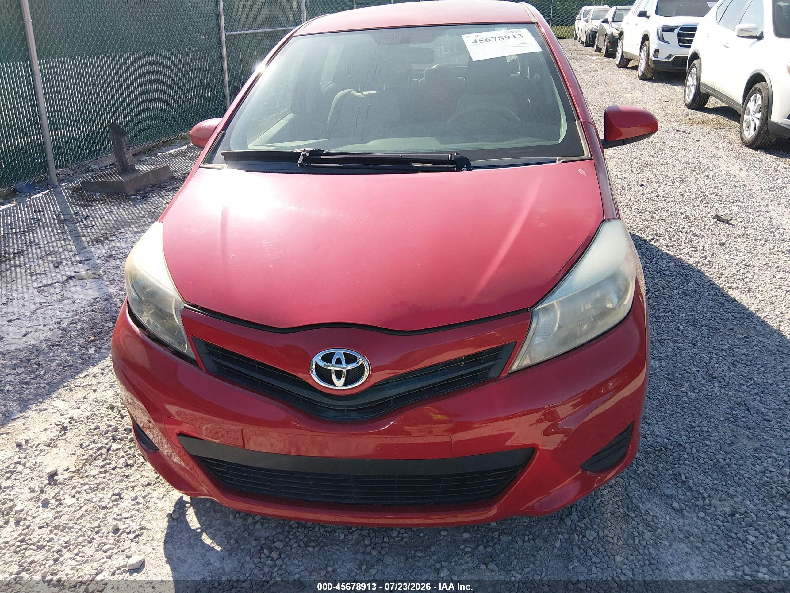 2014 Toyota Yaris Le (tmc/cbu Plant) Red vin: JTDKTUD32ED591556
