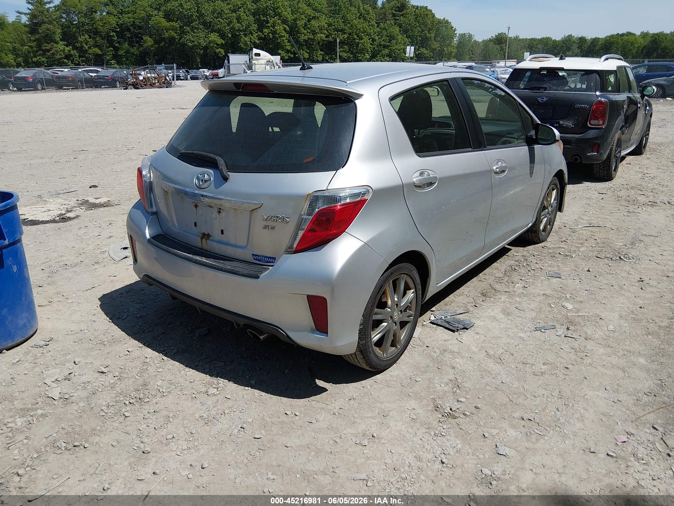 2012 Toyota Yaris Se Silver vin: JTDKTUD33CD503224