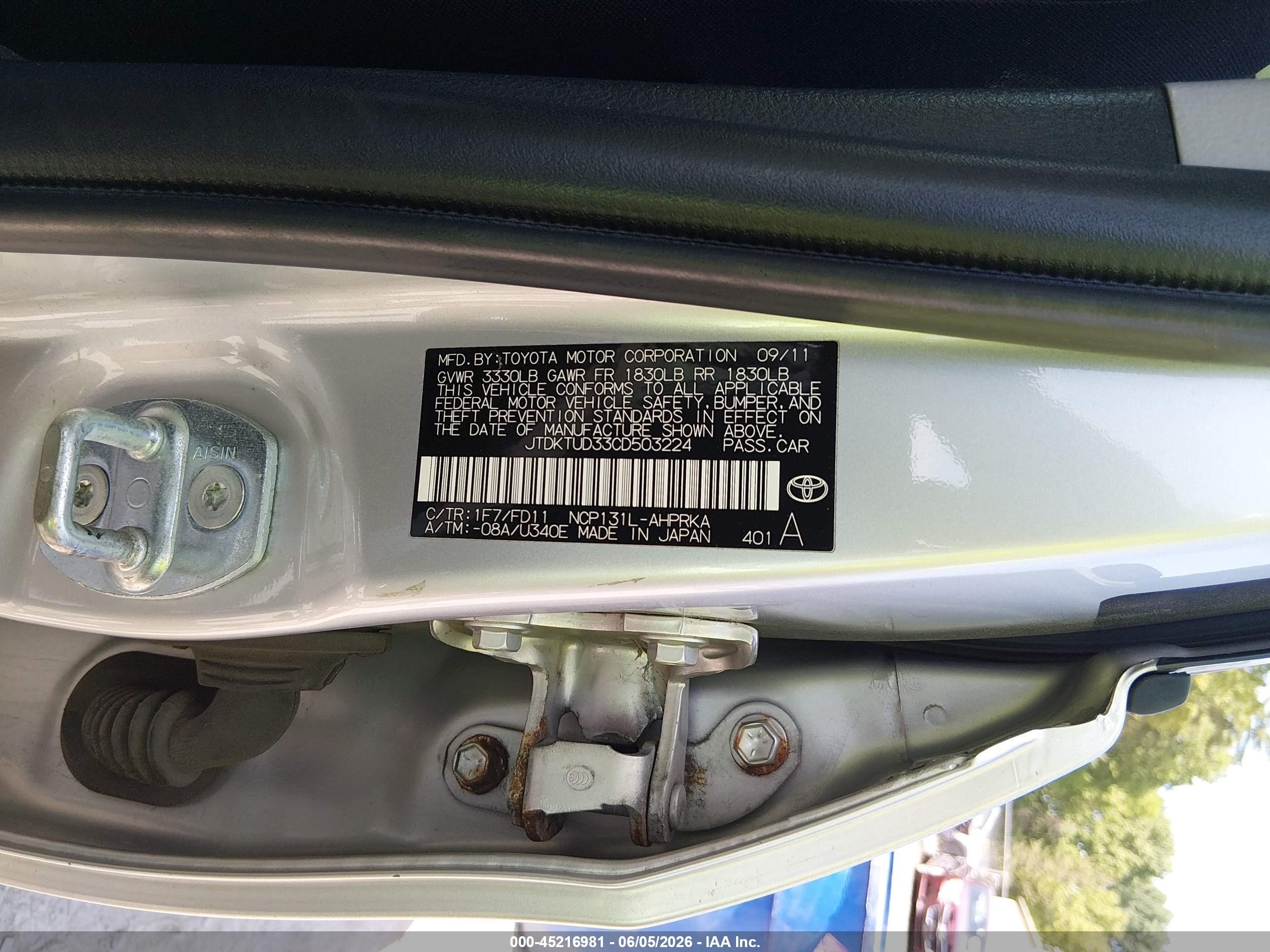 2012 Toyota Yaris Se Silver vin: JTDKTUD33CD503224