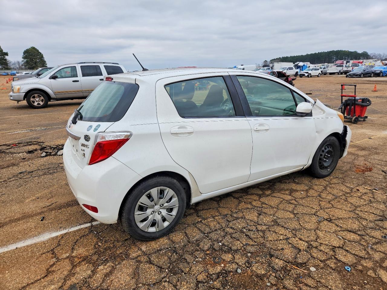 2012 Toyota Yaris White vin: JTDKTUD33CD536174