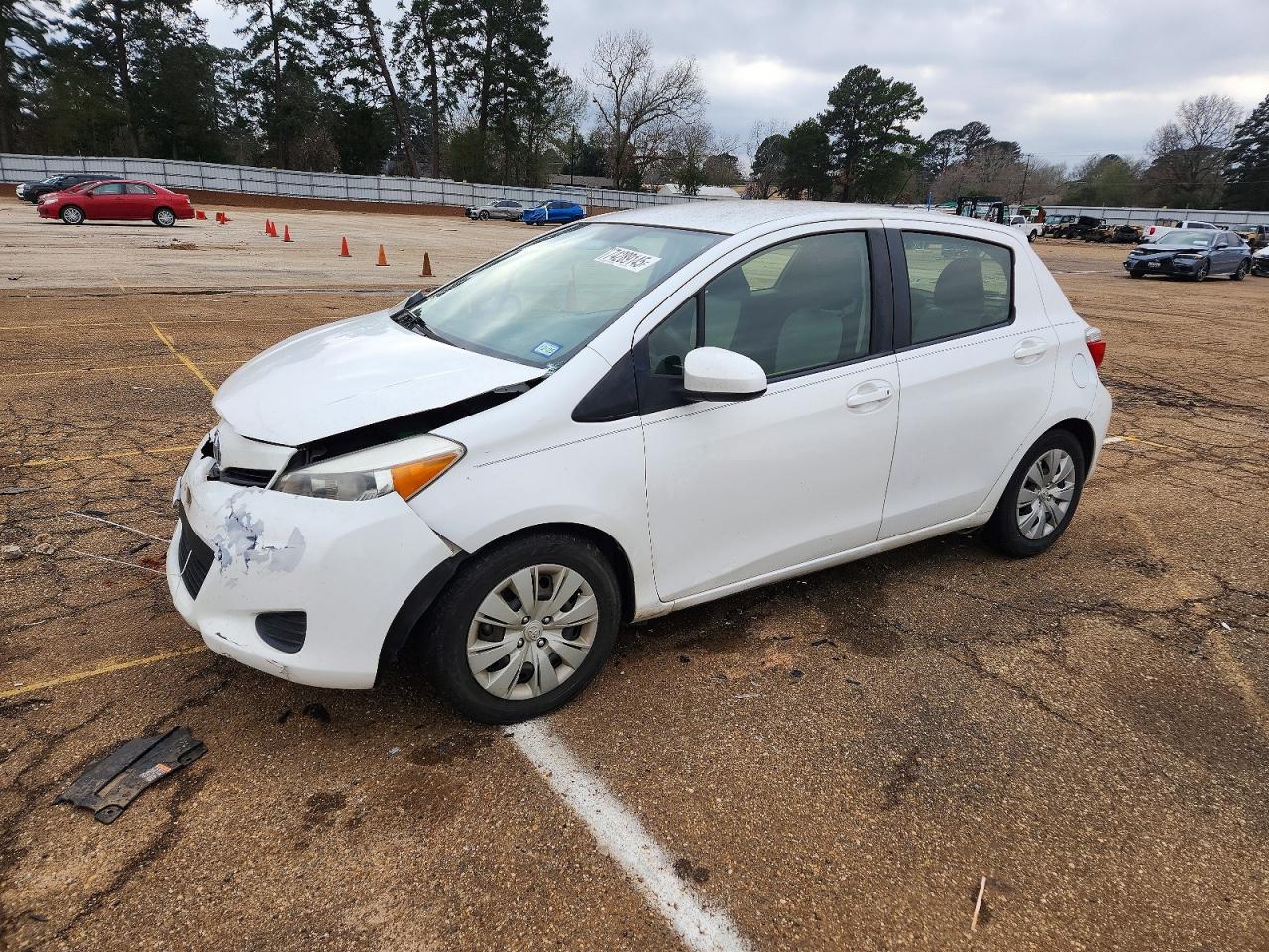 2012 Toyota Yaris White vin: JTDKTUD33CD536174