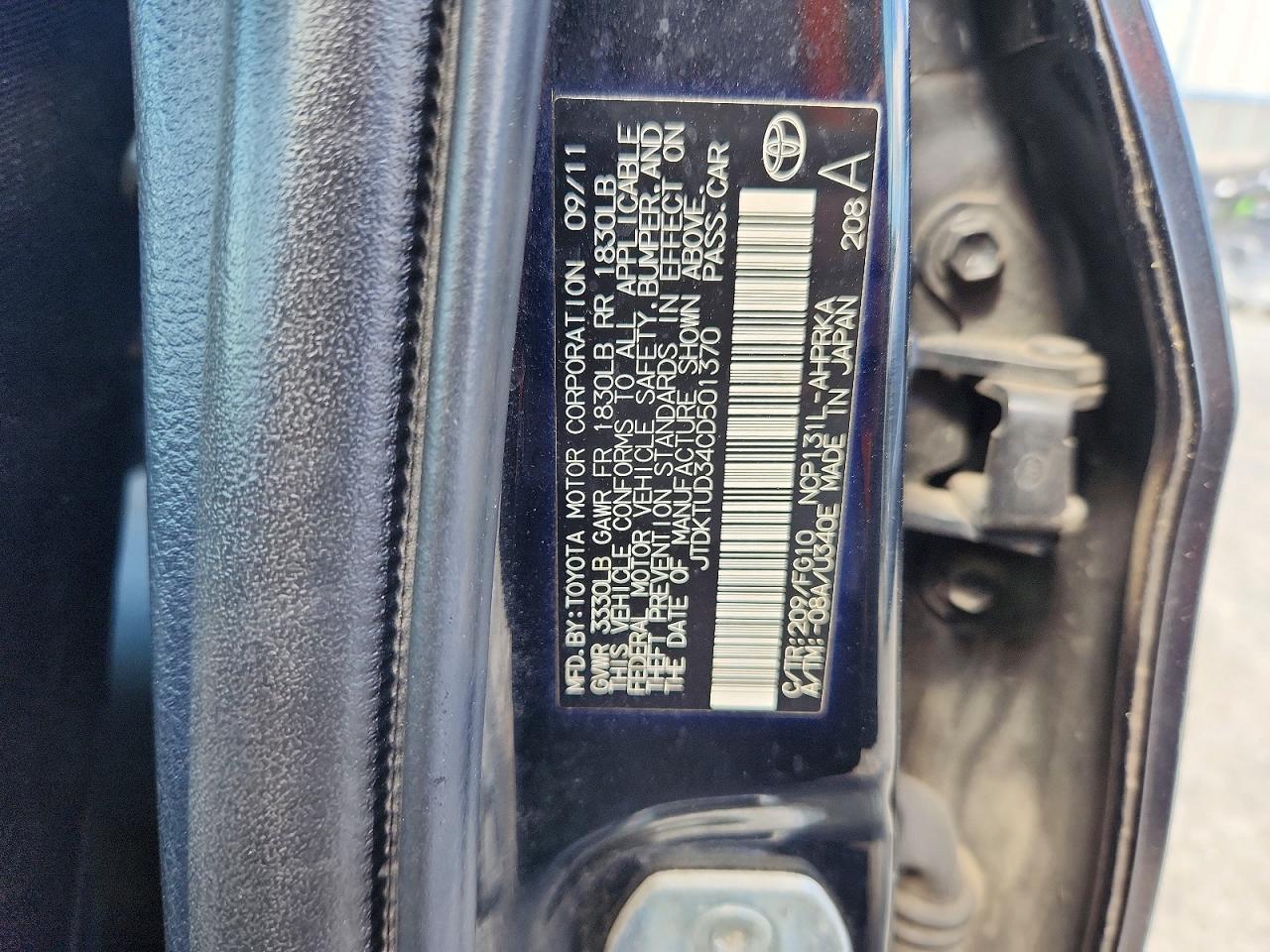 2012 Toyota Yaris 5-door L Black vin: JTDKTUD34CD501370