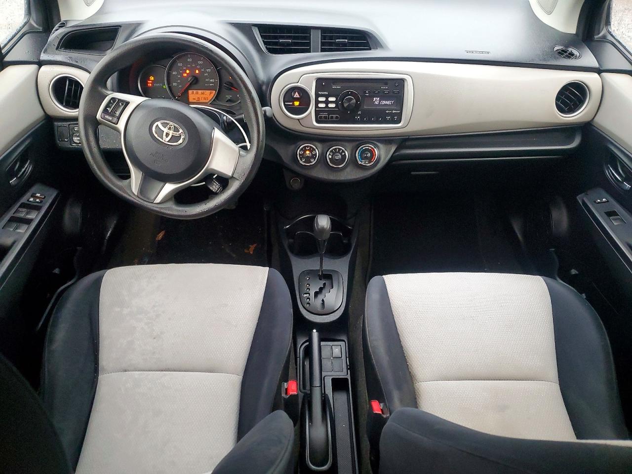 2012 Toyota Yaris 5-door Le Black vin: JTDKTUD34CD526821