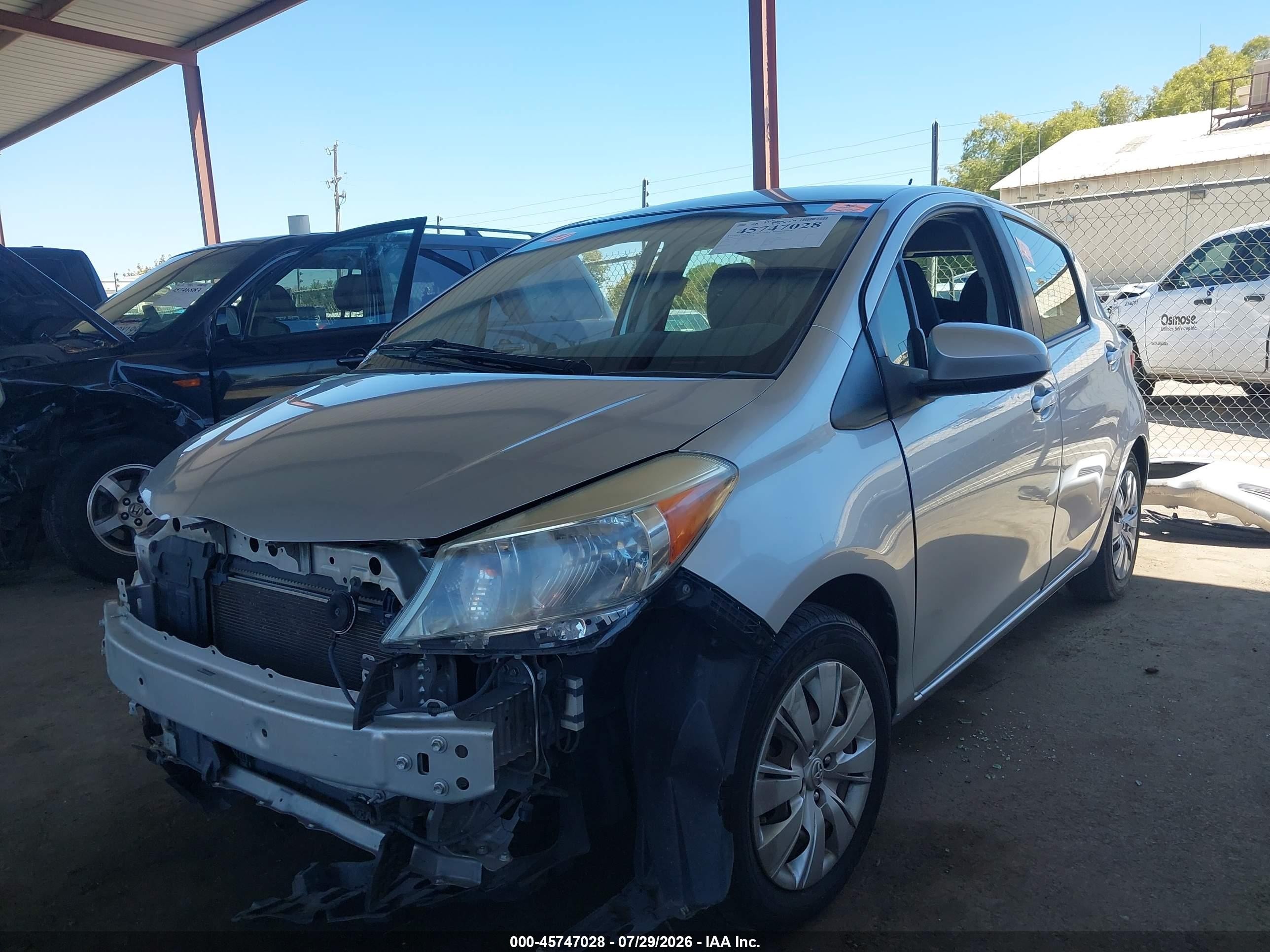 2014 Toyota Yaris Le (tmc/cbu Plant) Silver vin: JTDKTUD34ED575472