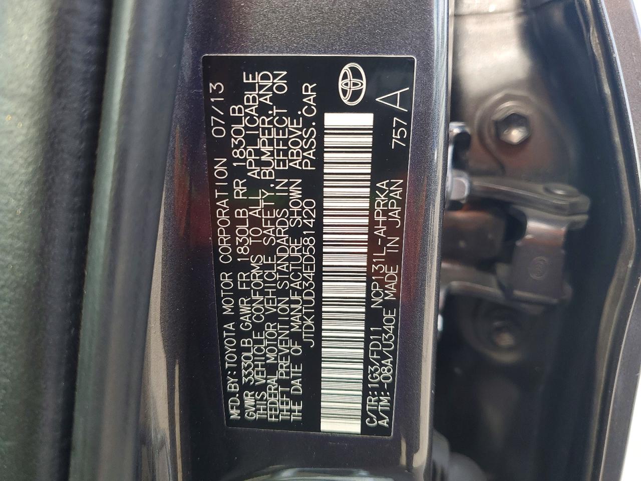 2014 Toyota Yaris 5-door Se Gray vin: JTDKTUD34ED581420