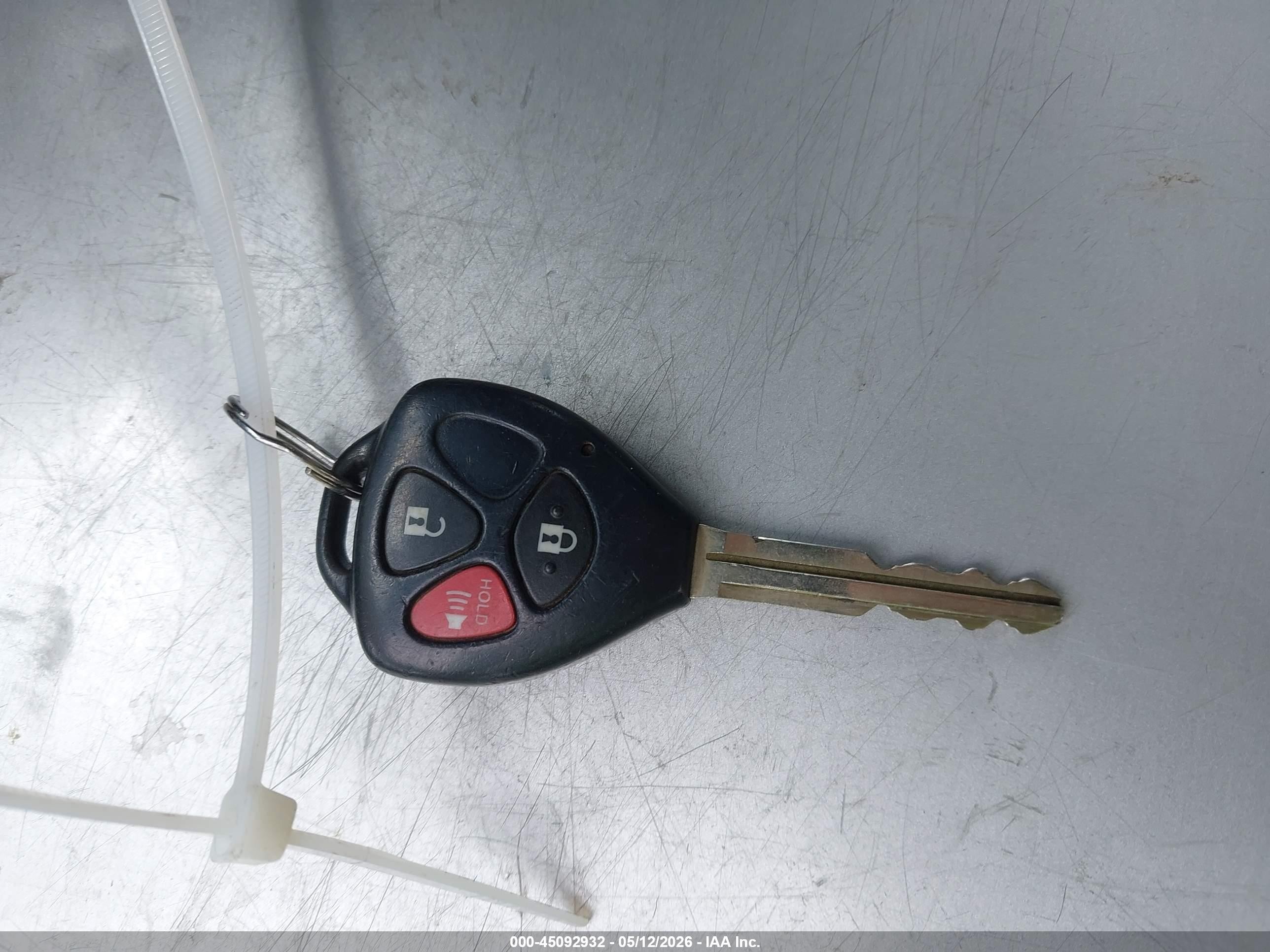 2012 Toyota Yaris Le Silver vin: JTDKTUD35CD510157
