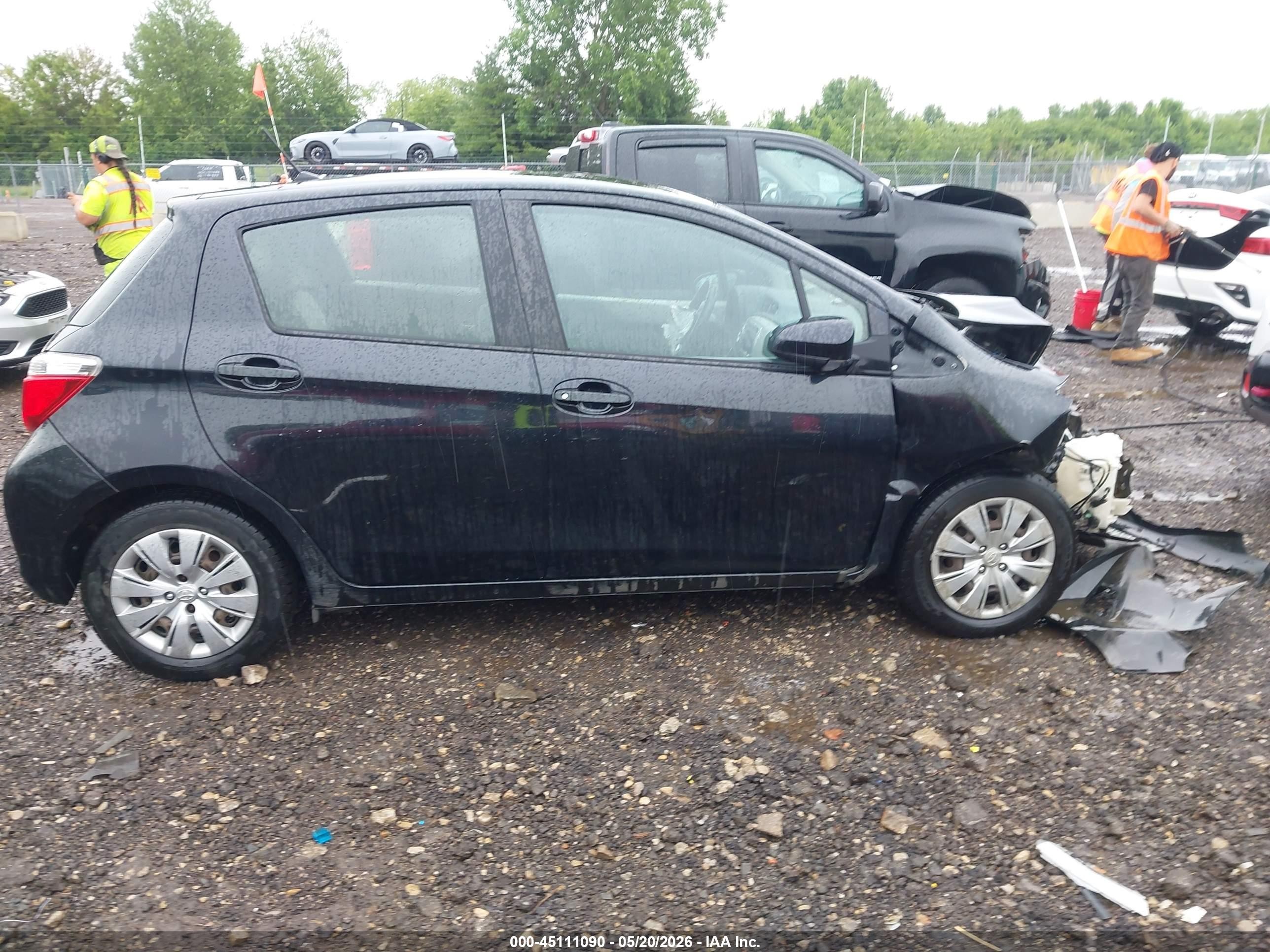 2012 Toyota Yaris Le Black vin: JTDKTUD35CD514080