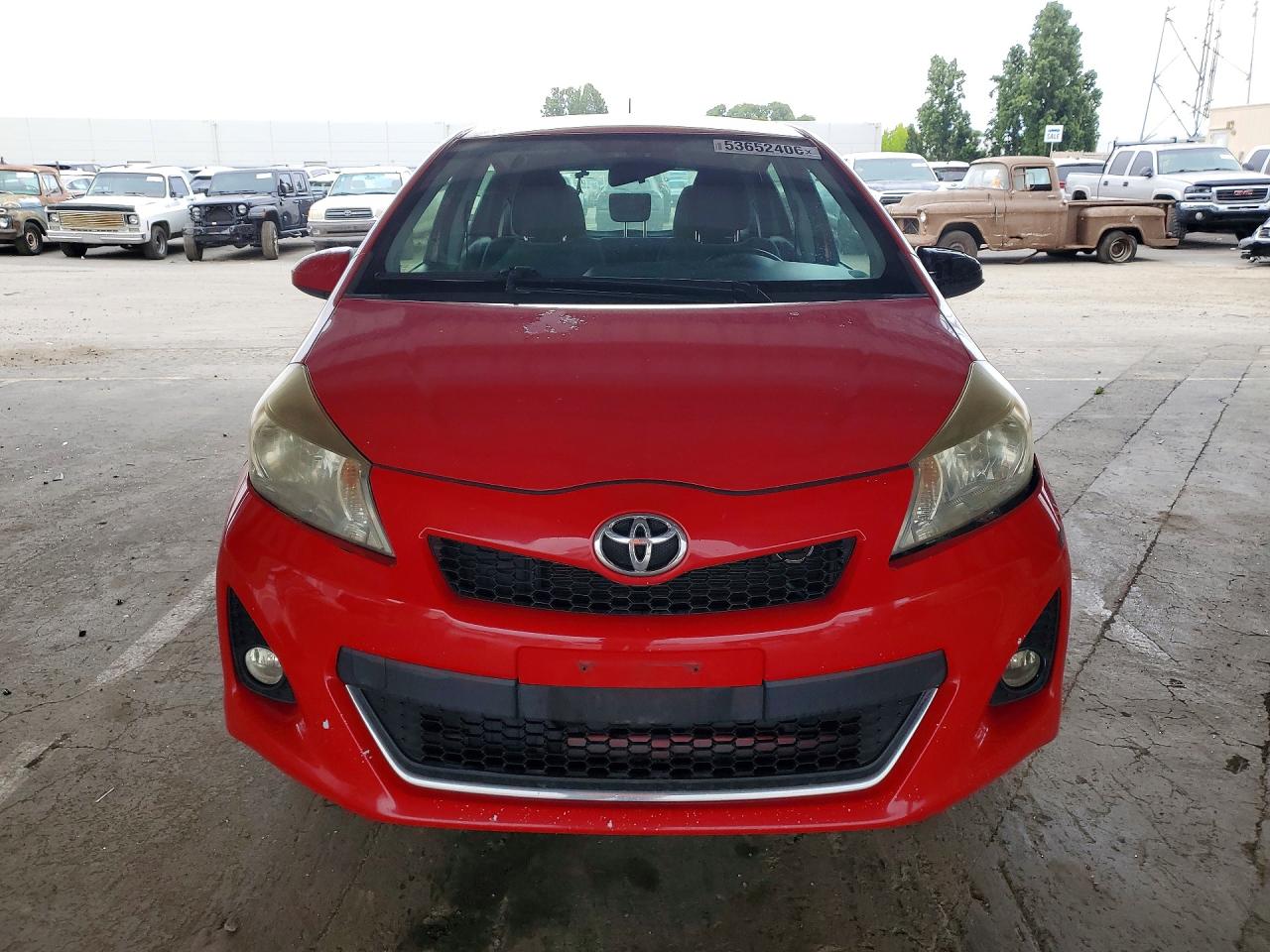 2012 Toyota Yaris 5-door Se Red vin: JTDKTUD35CD531669