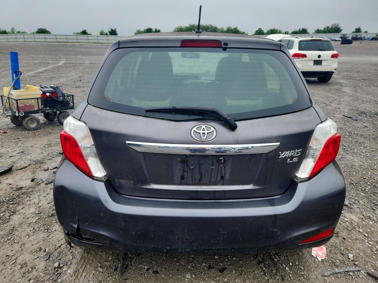 2013 Toyota Yaris 5-door L Gray vin: JTDKTUD35DD549073
