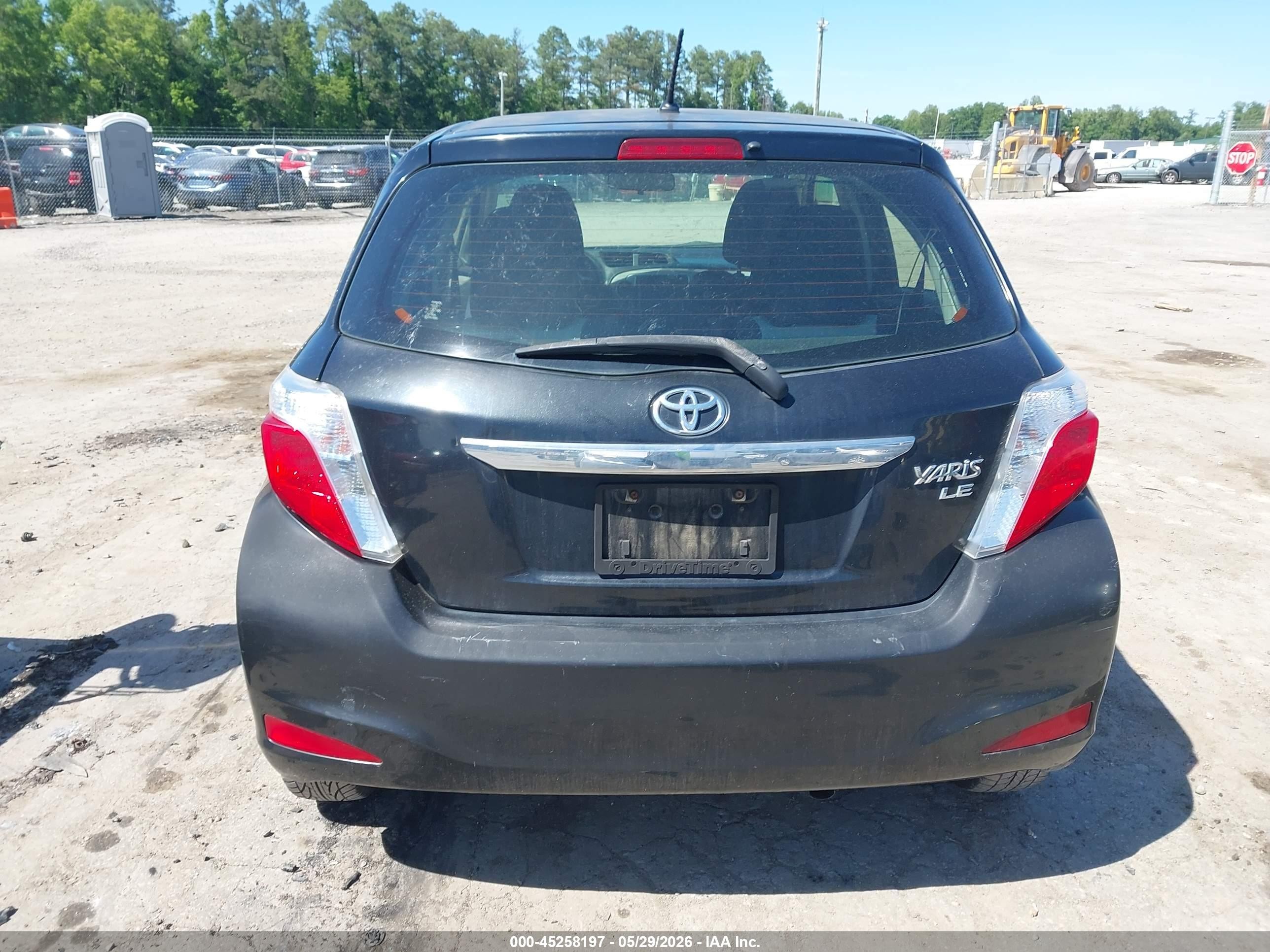 2013 Toyota Yaris Le Black vin: JTDKTUD35DD551177