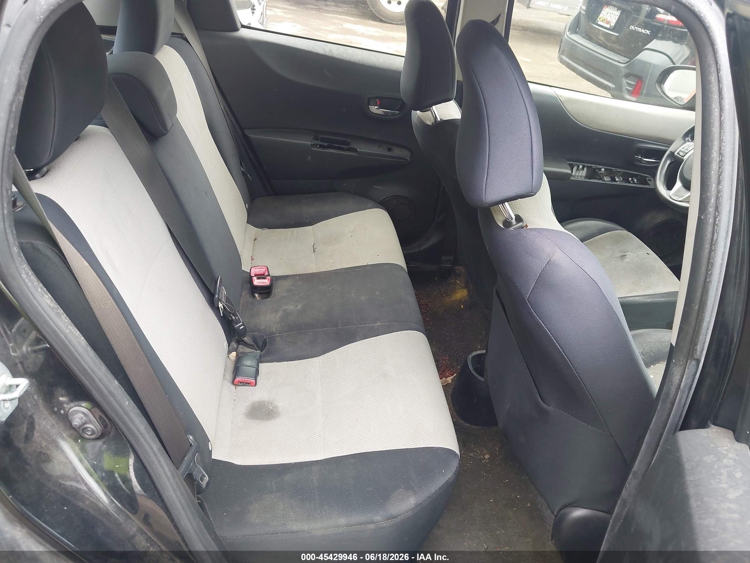 2013 Toyota Yaris Le Black vin: JTDKTUD35DD567203