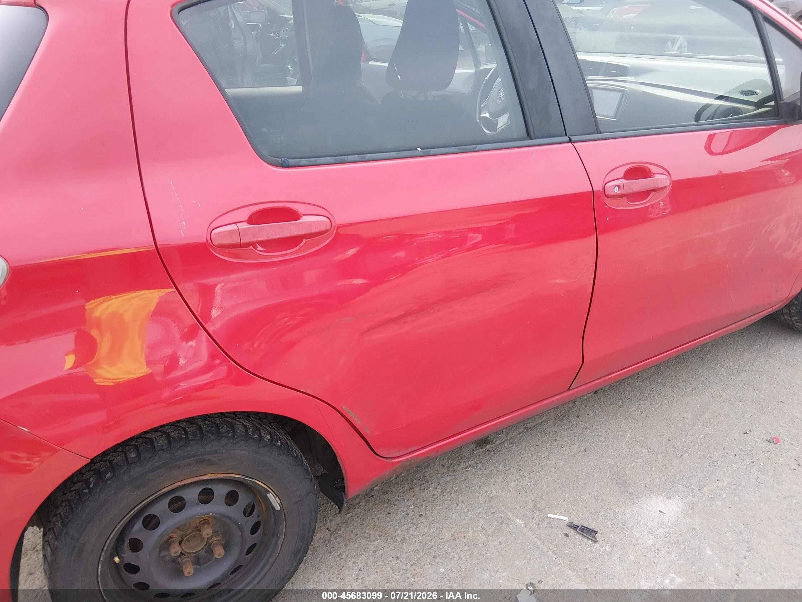 2012 Toyota Yaris Le Red vin: JTDKTUD36CD520180