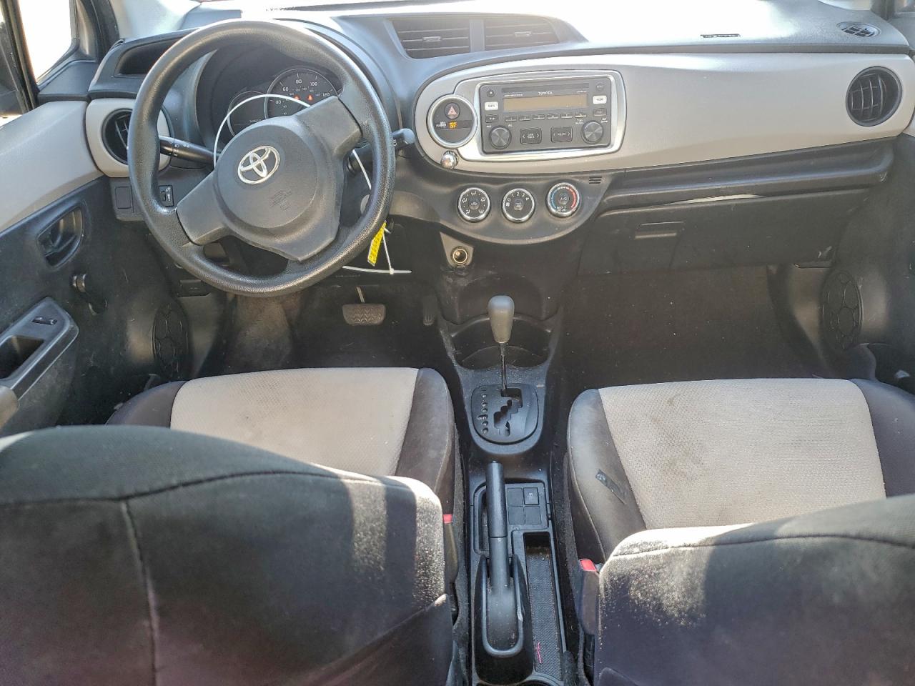 2012 Toyota Yaris Silver vin: JTDKTUD36CD522995