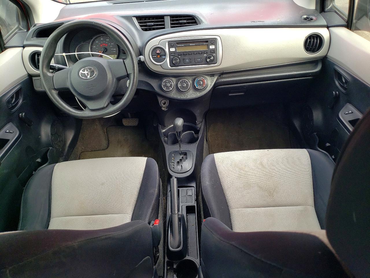 2012 Toyota Yaris 5-door L Red vin: JTDKTUD36CD526819