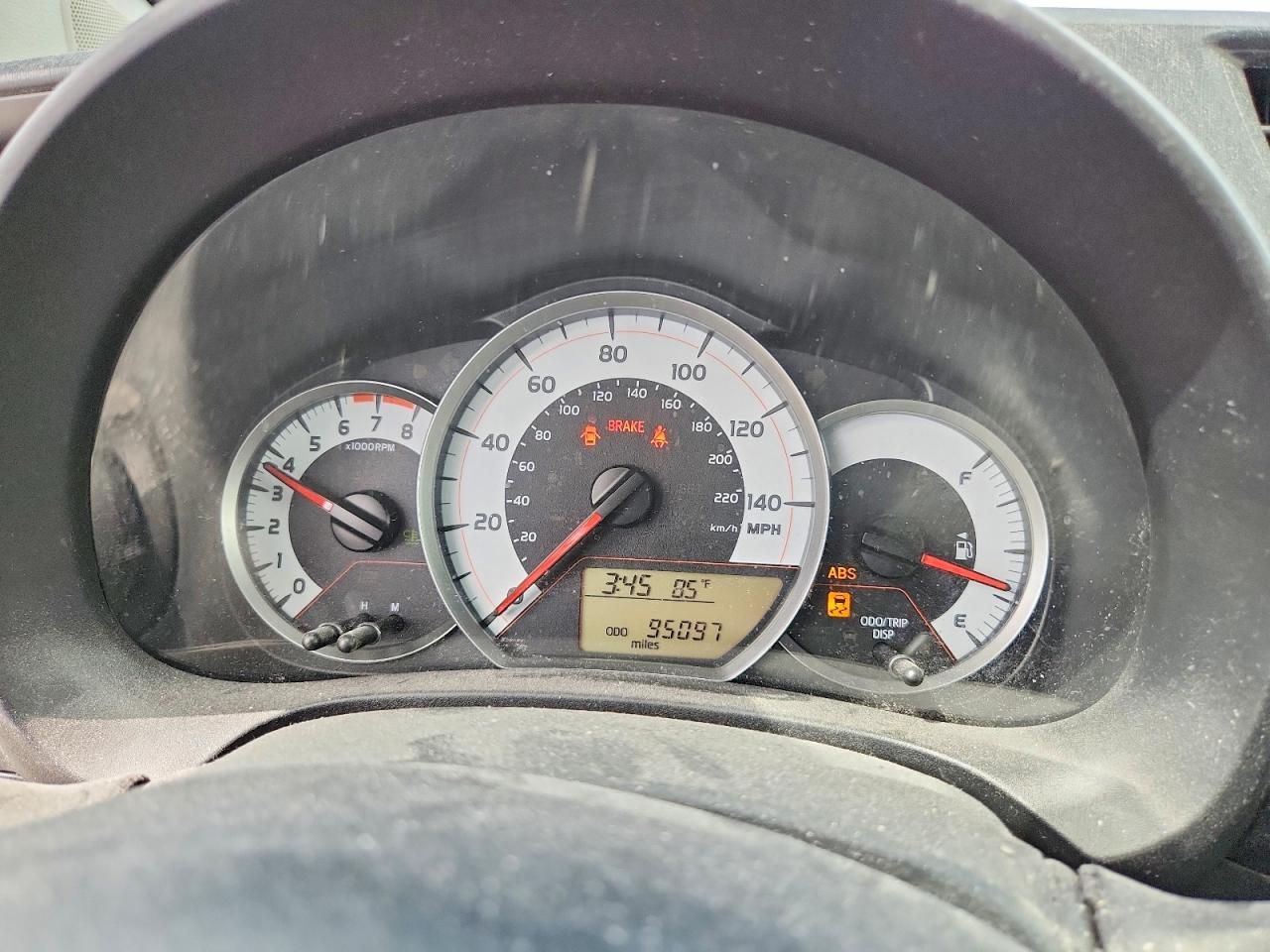 2013 Toyota Yaris 5-door Se Серебряный vin: JTDKTUD36DD542293