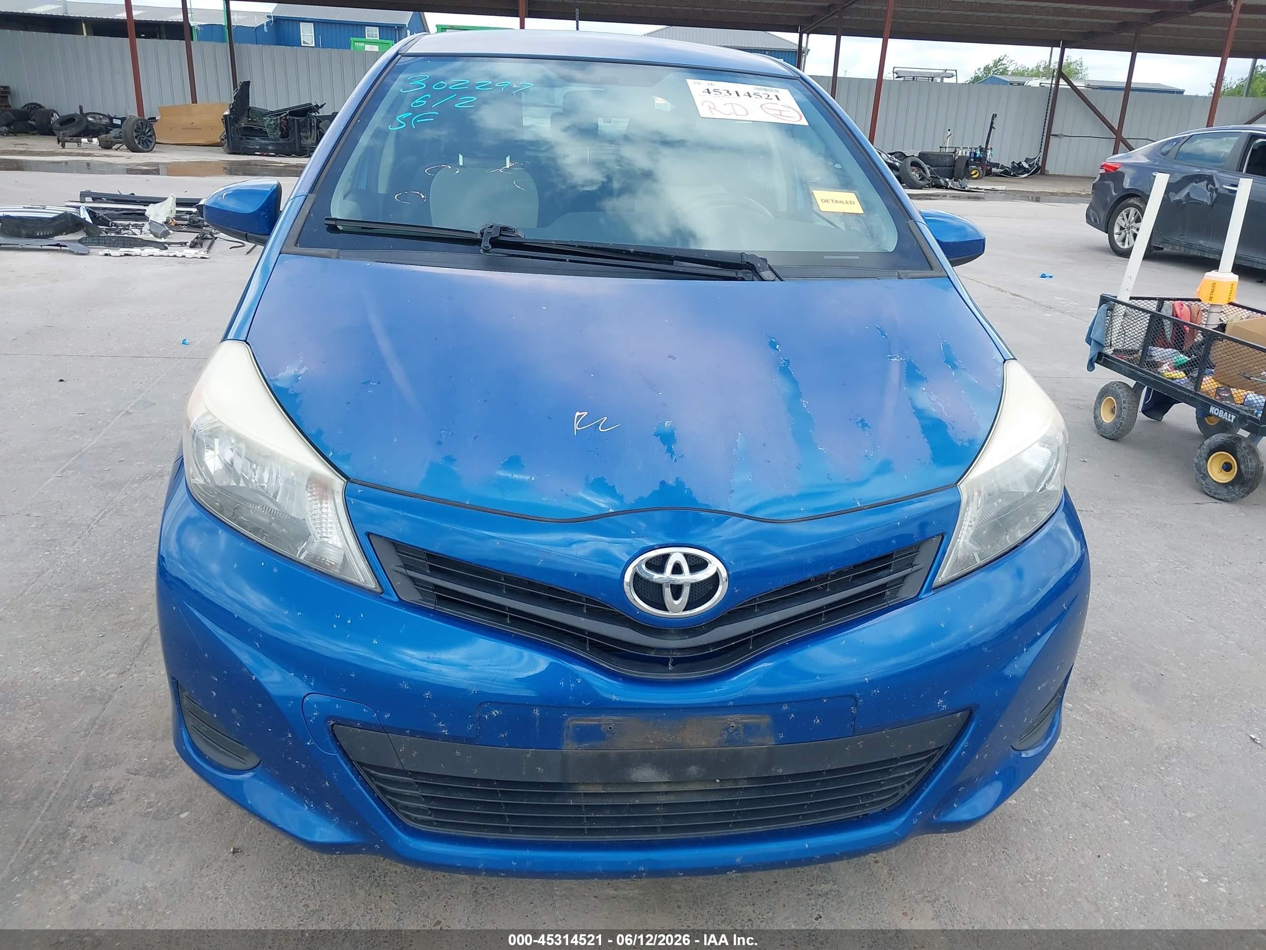 2013 Toyota Yaris Le Blue vin: JTDKTUD36DD561118