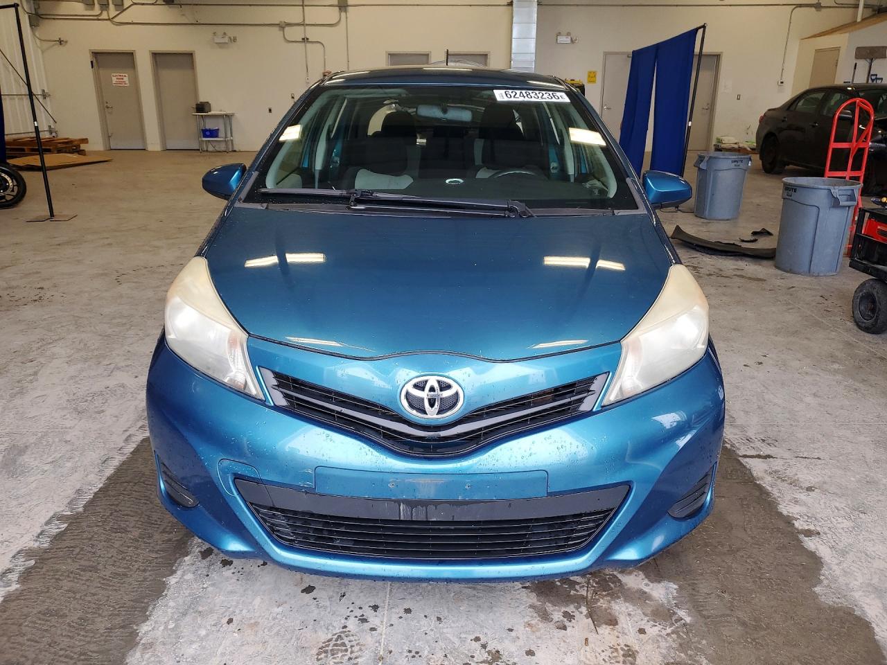 2013 Toyota Yaris 5-door L Бирюзовый vin: JTDKTUD36DD563175