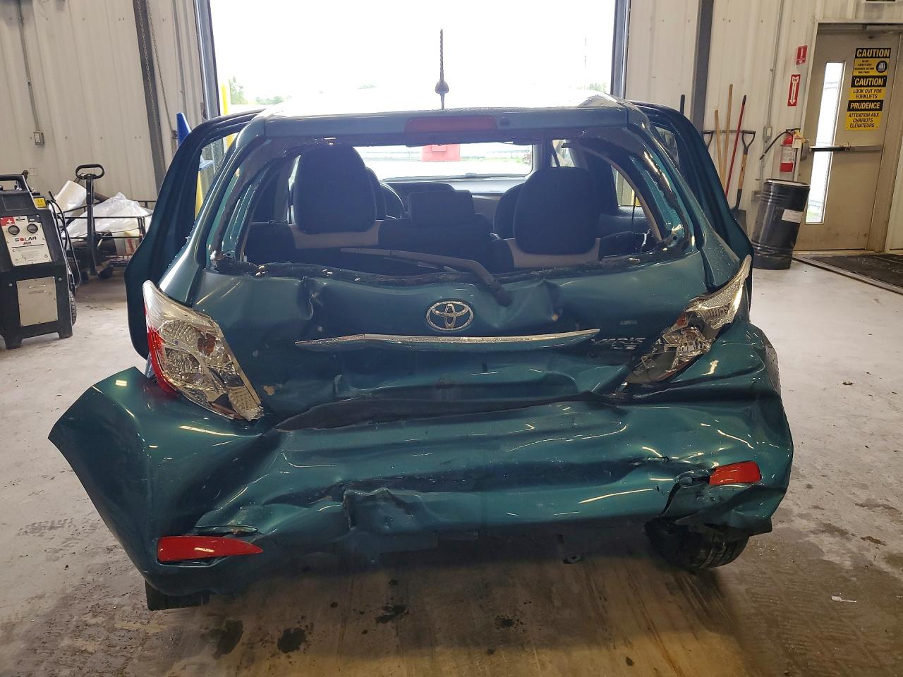 2013 Toyota Yaris 5-door L Бирюзовый vin: JTDKTUD36DD563175
