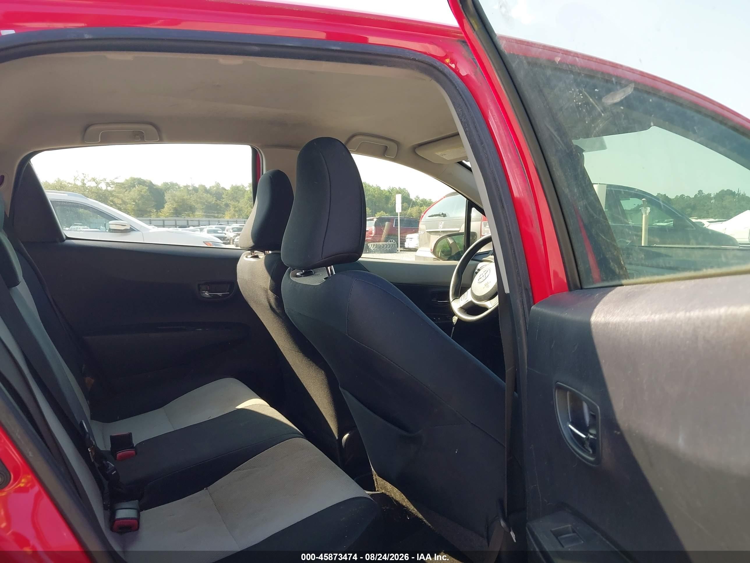 2013 Toyota Yaris Le Red vin: JTDKTUD36DD566920