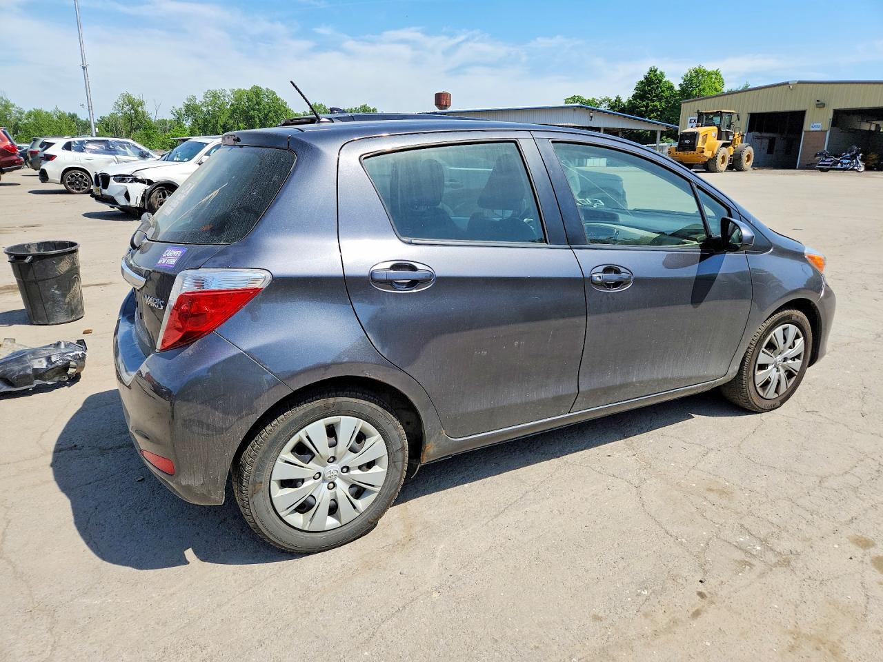 2014 Toyota Yaris 5-door L Gray vin: JTDKTUD36ED587395