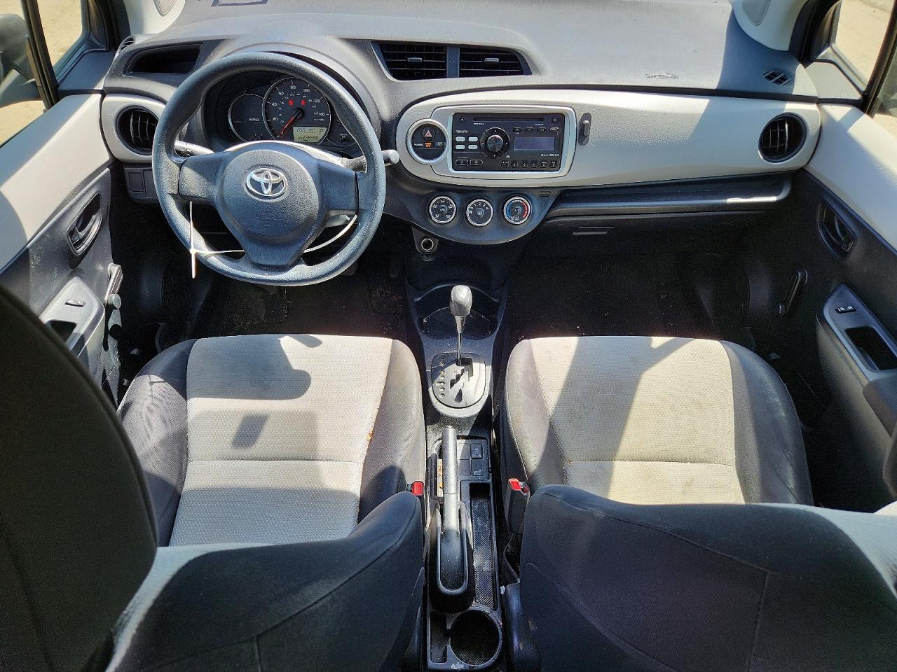 2014 Toyota Yaris 5-door L Gray vin: JTDKTUD36ED587395