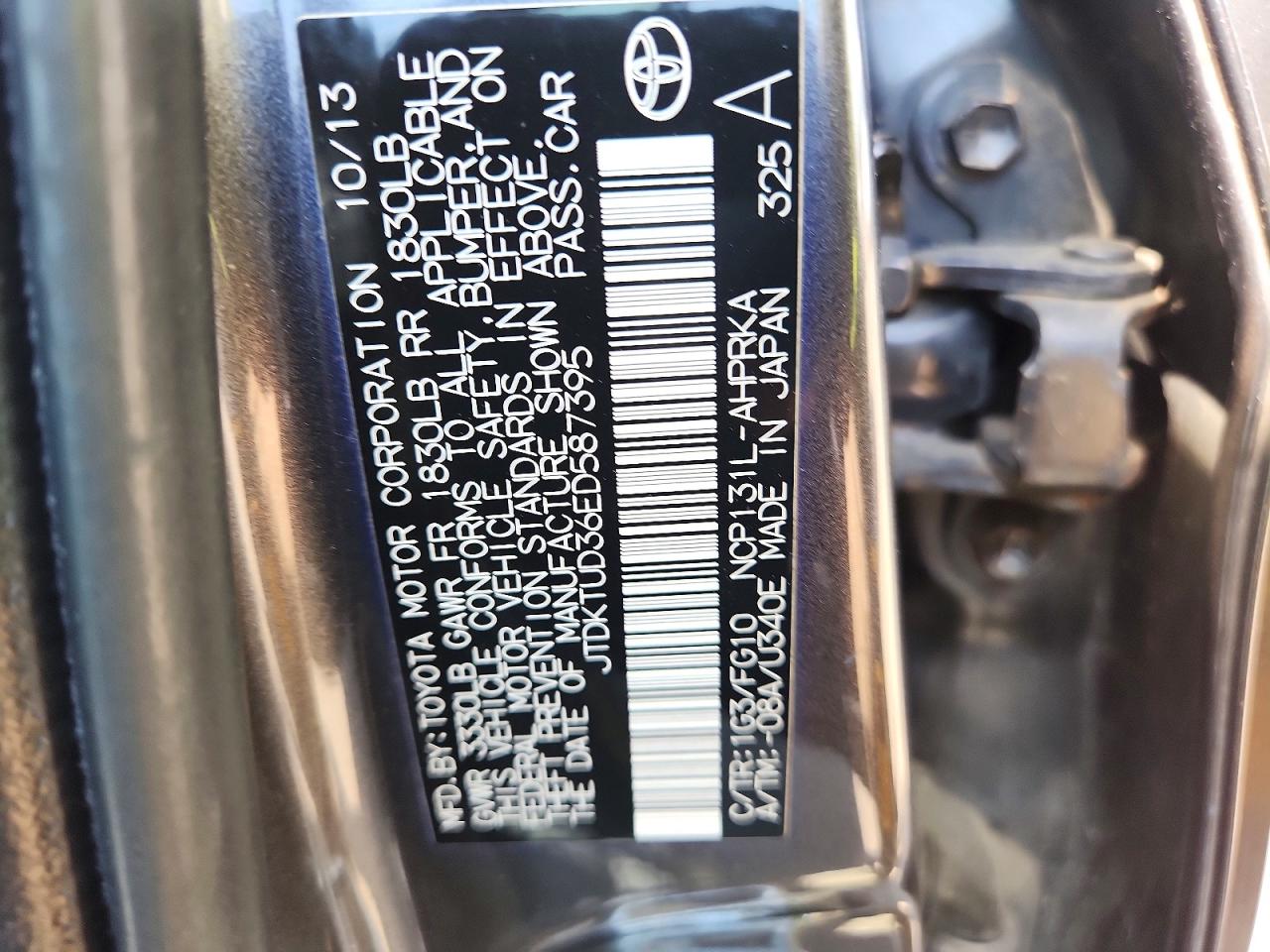 2014 Toyota Yaris 5-door L Gray vin: JTDKTUD36ED587395