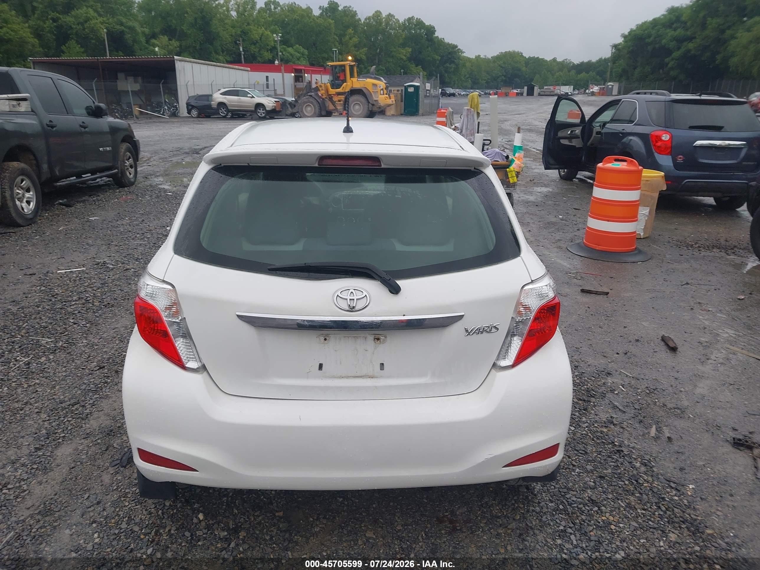 2014 Toyota Yaris L (tmc/cbu Plant)/le (tmc/cbu Plant)/se (tmc/cbu Plant) White vin: JTDKTUD36ED593438
