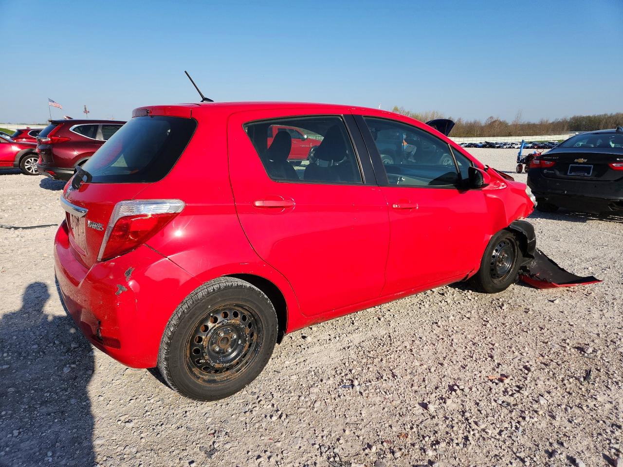 2012 Toyota Yaris 5-door L Red vin: JTDKTUD37CD530944