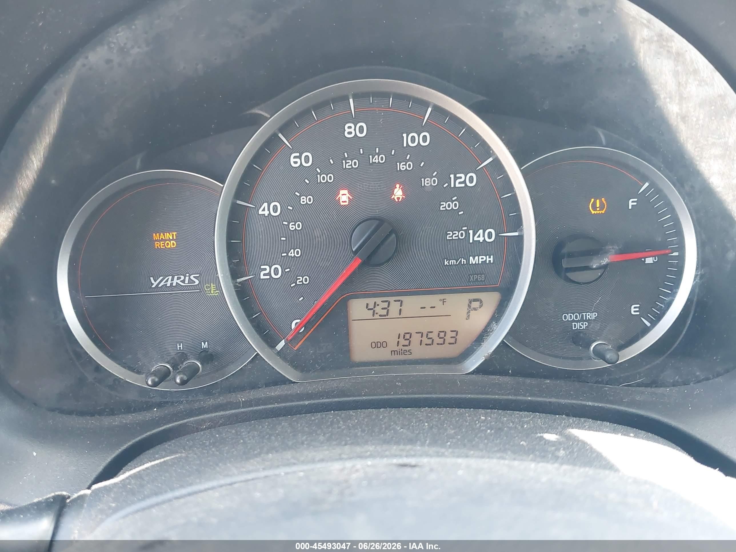 2012 Toyota Yaris Le Серебряный vin: JTDKTUD37CD531589