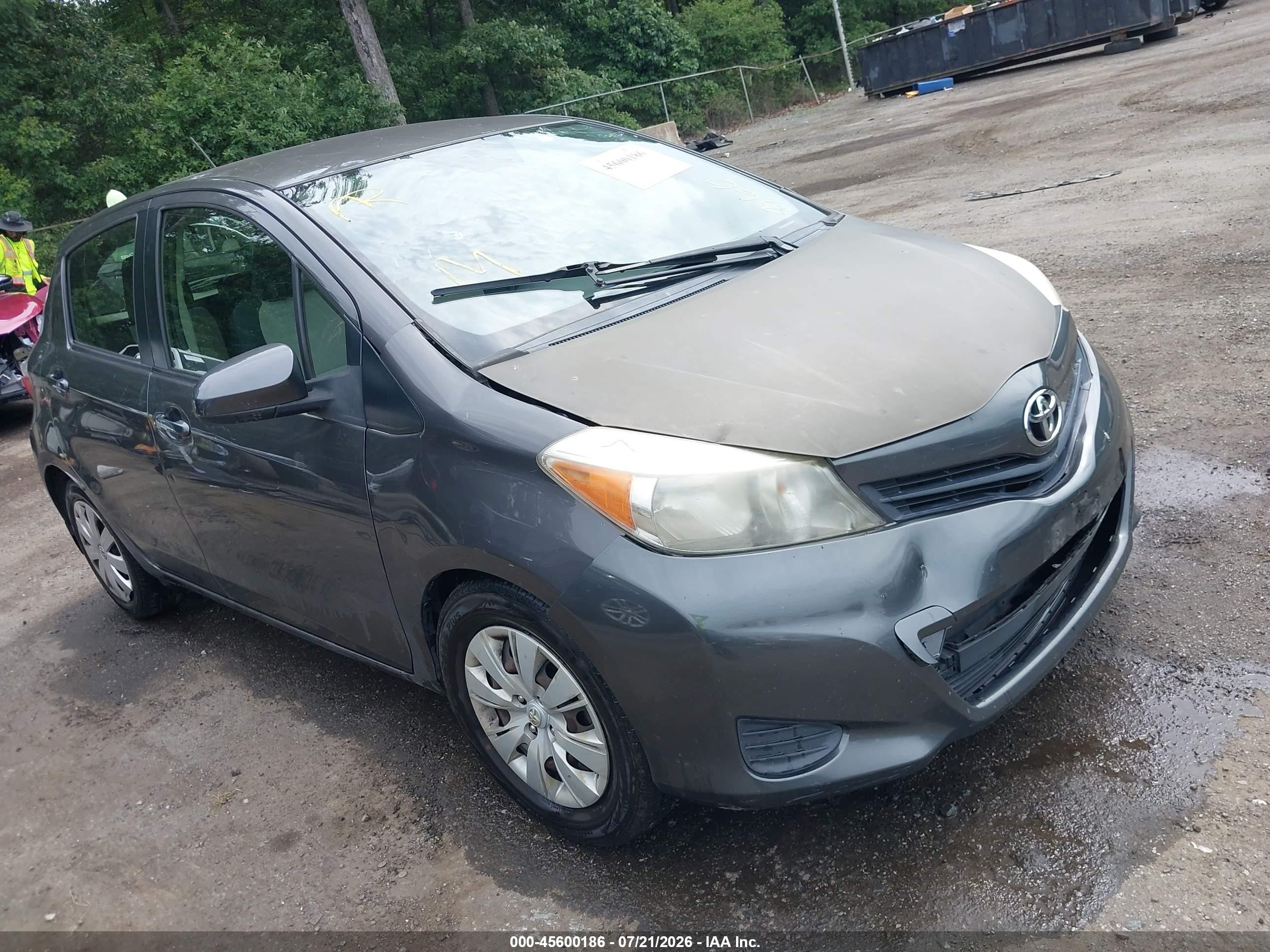 2012 Toyota Yaris Le Gray vin: JTDKTUD37CD538414