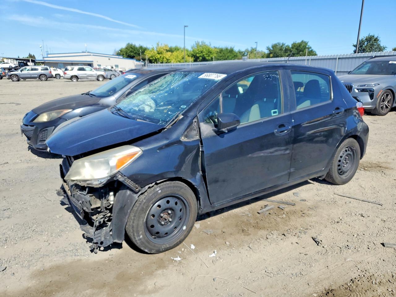 2013 Toyota Yaris 5-door Le Черный vin: JTDKTUD37DD559622