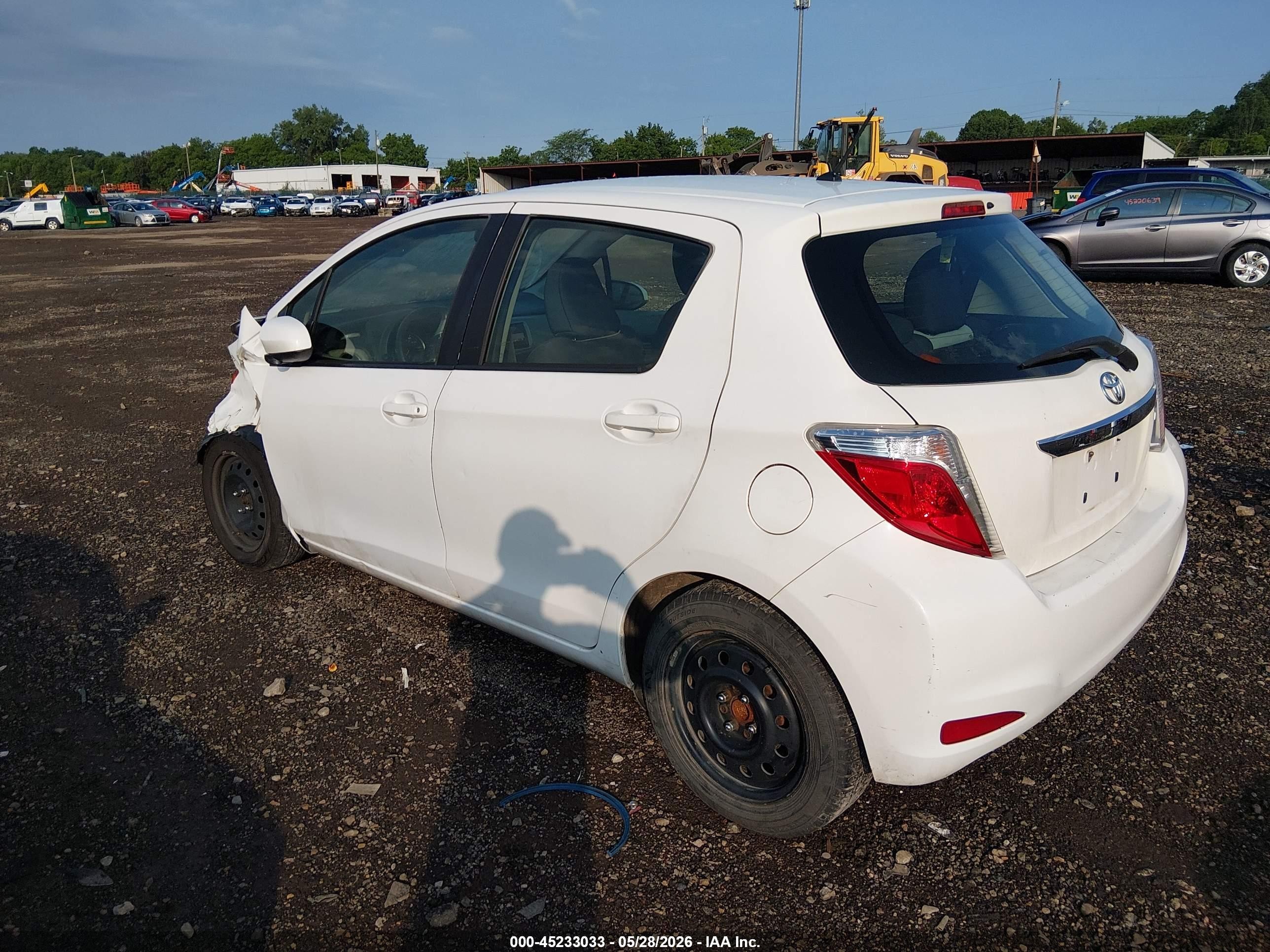 2014 Toyota Yaris Le (tmc/cbu Plant) Белый vin: JTDKTUD37ED591780