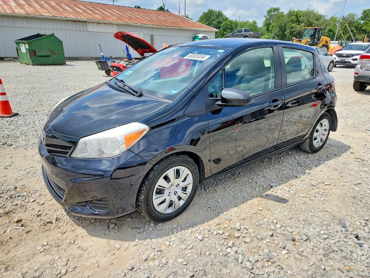 2012 Toyota Yaris 5-door Le Черный vin: JTDKTUD38CD504742