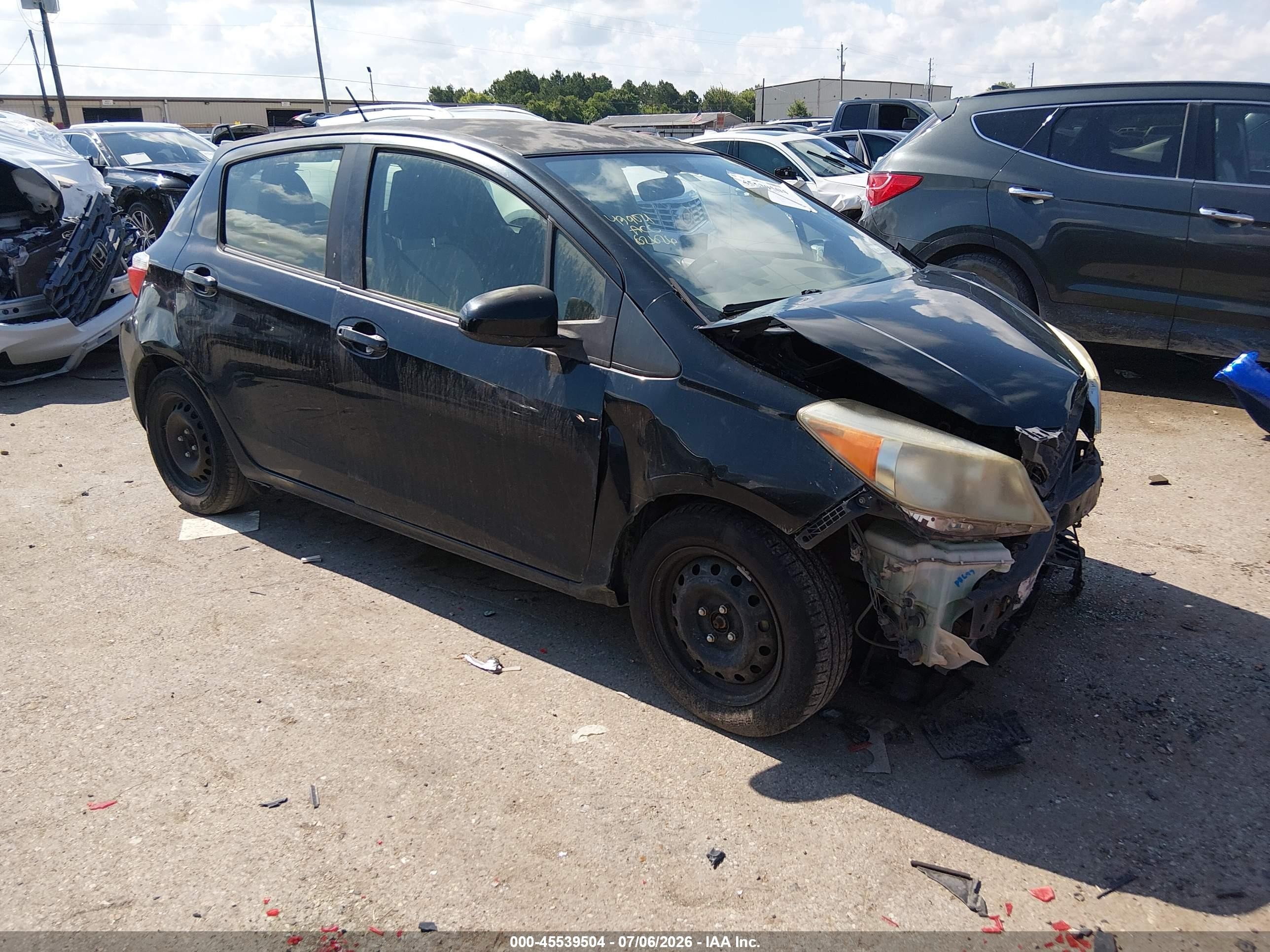 2013 Toyota Yaris Le Black vin: JTDKTUD38DD542537