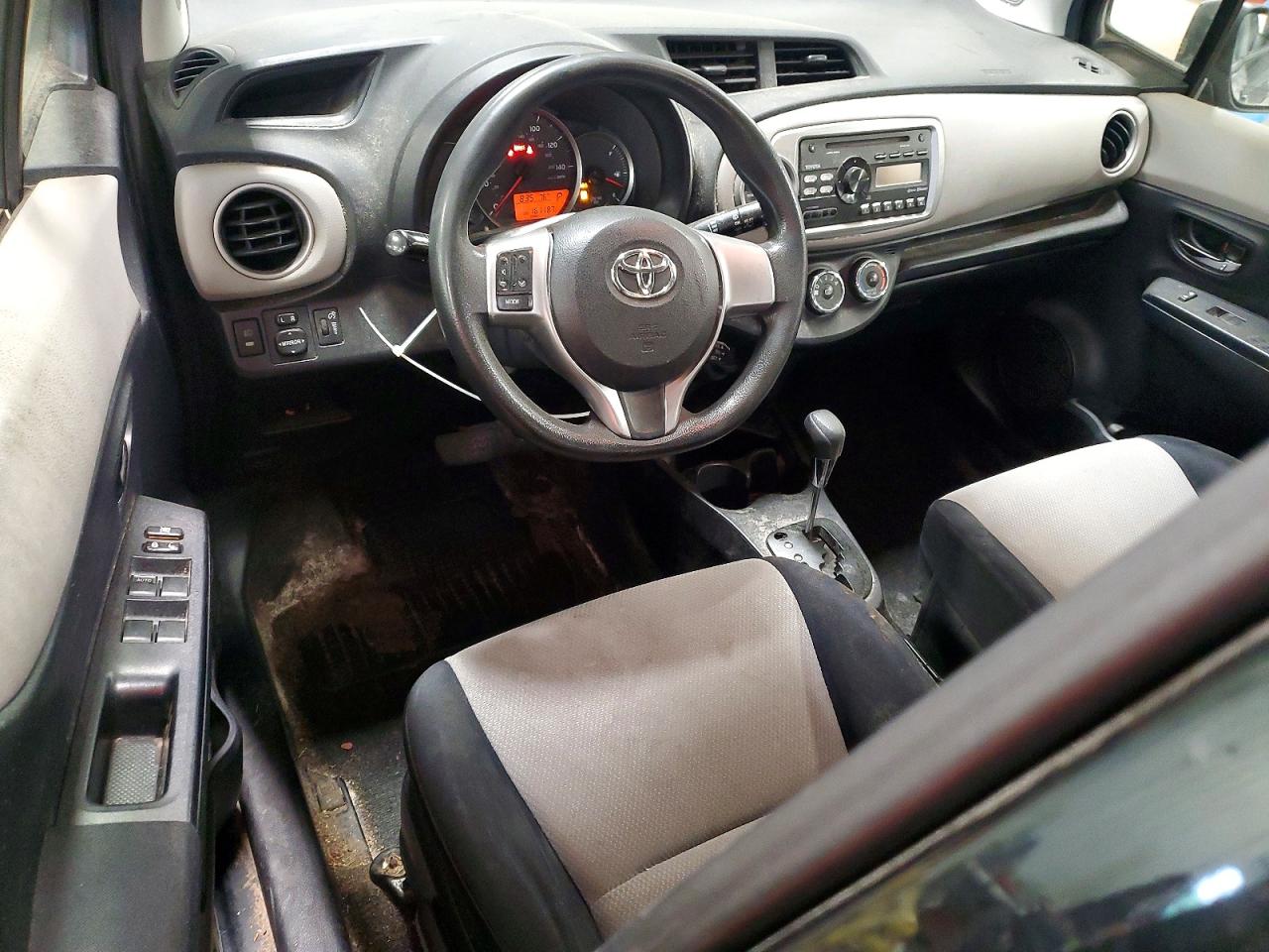 2013 Toyota Yaris 5-door Le Black vin: JTDKTUD38DD554283