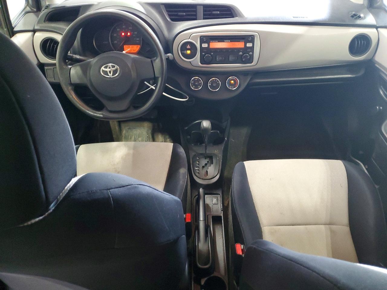 2012 Toyota Yaris 5-door L Gray vin: JTDKTUD39CD519055